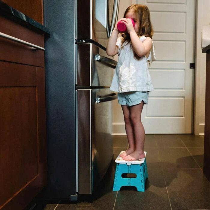 bblüv Stëp – Foldable Step Stool for Toddlers & Kids | Lightweight & Safe | Perfect for Bathroom, Kitchen & Bedroom | Helps Children Reach Sink, Toilet & Shelves