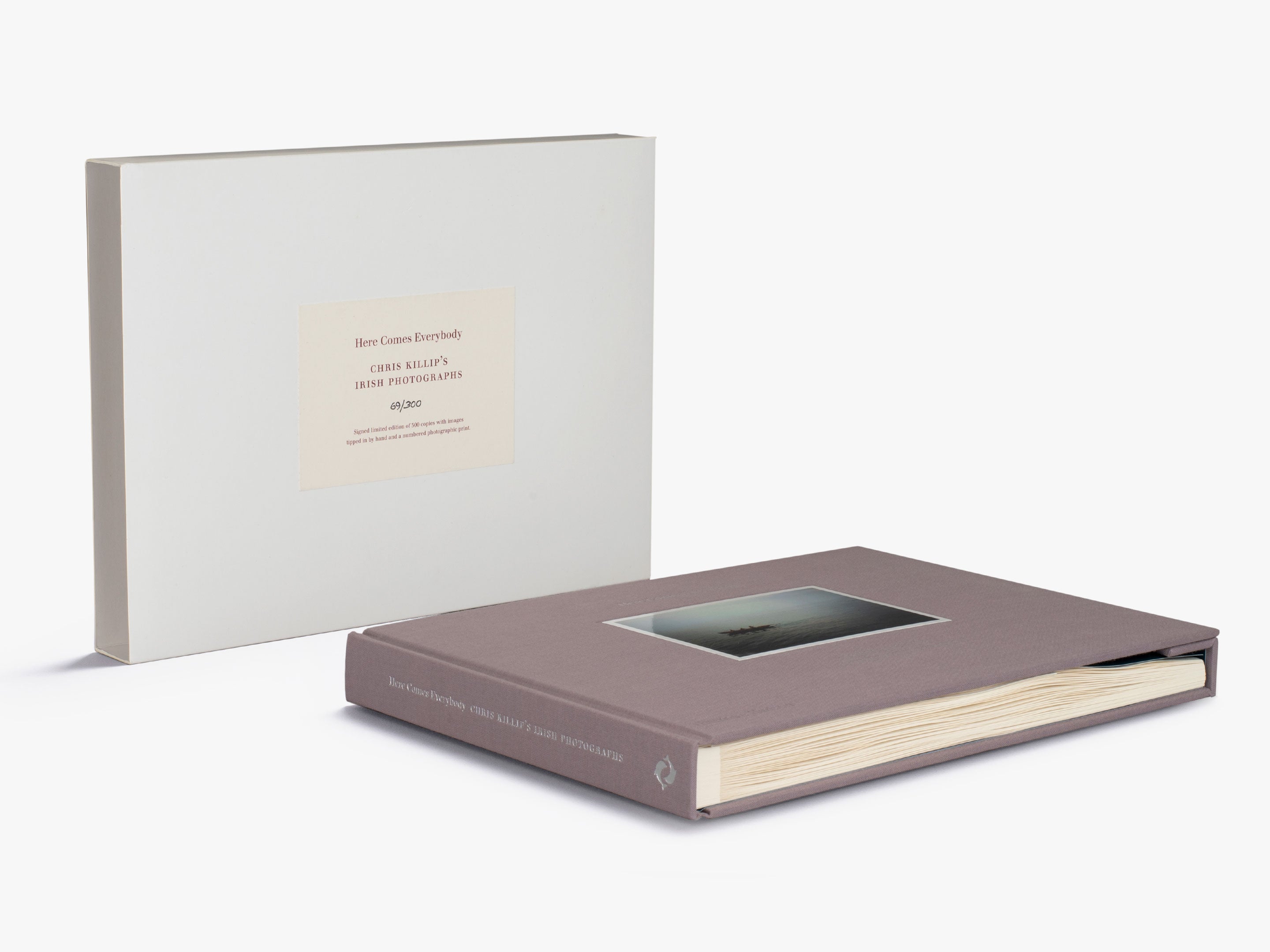 Here Comes Everybody (Limited Edition) - Exclusive Book for Collectors & Literature Lovers | Perfect Gift for Book Enthusiasts & Home Library Decor