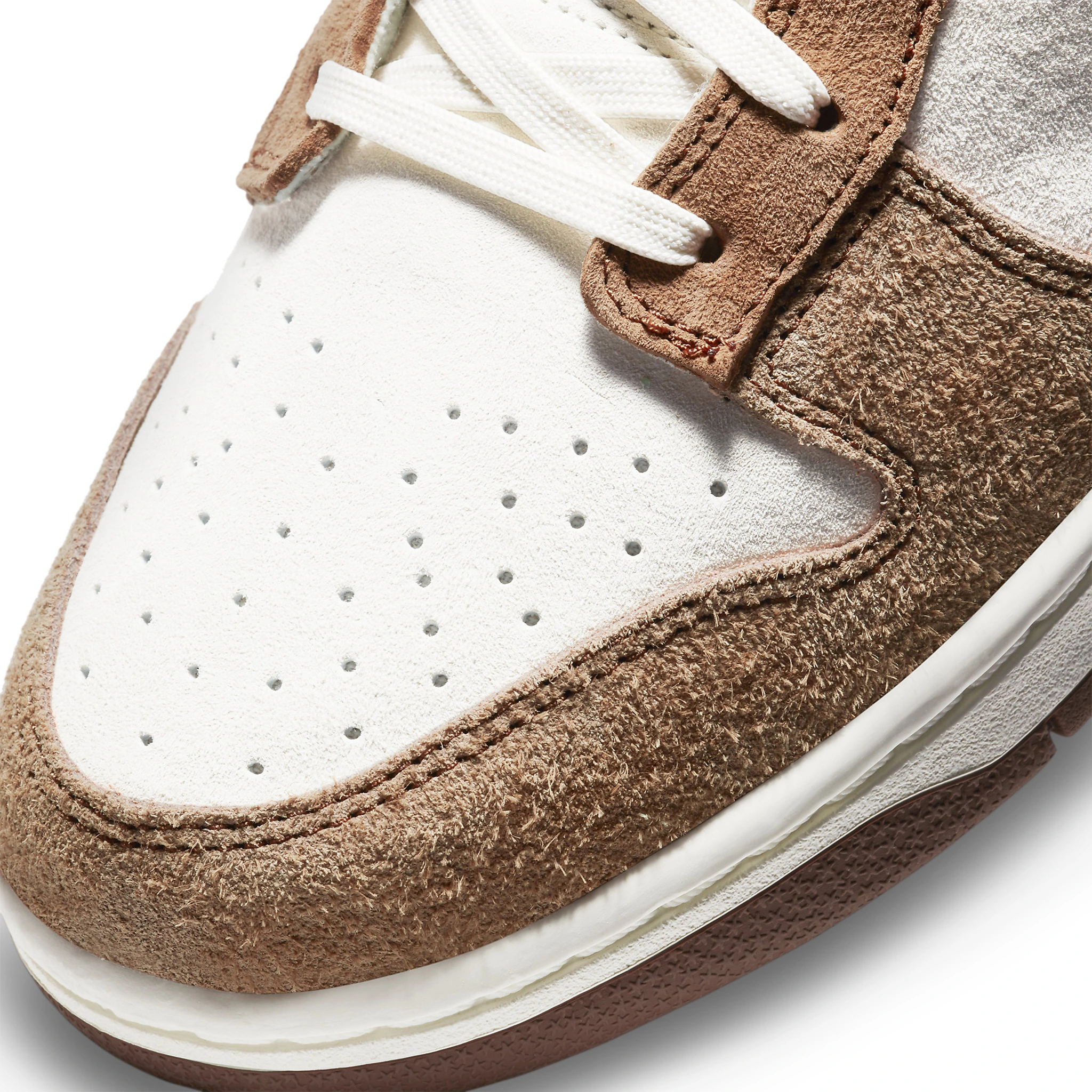 Nike Dunk Low Retro Medium Curry Sneakers - Men's Casual Shoes for Streetwear & Everyday Wear | Perfect for Running, Gym, and Urban Fashion
