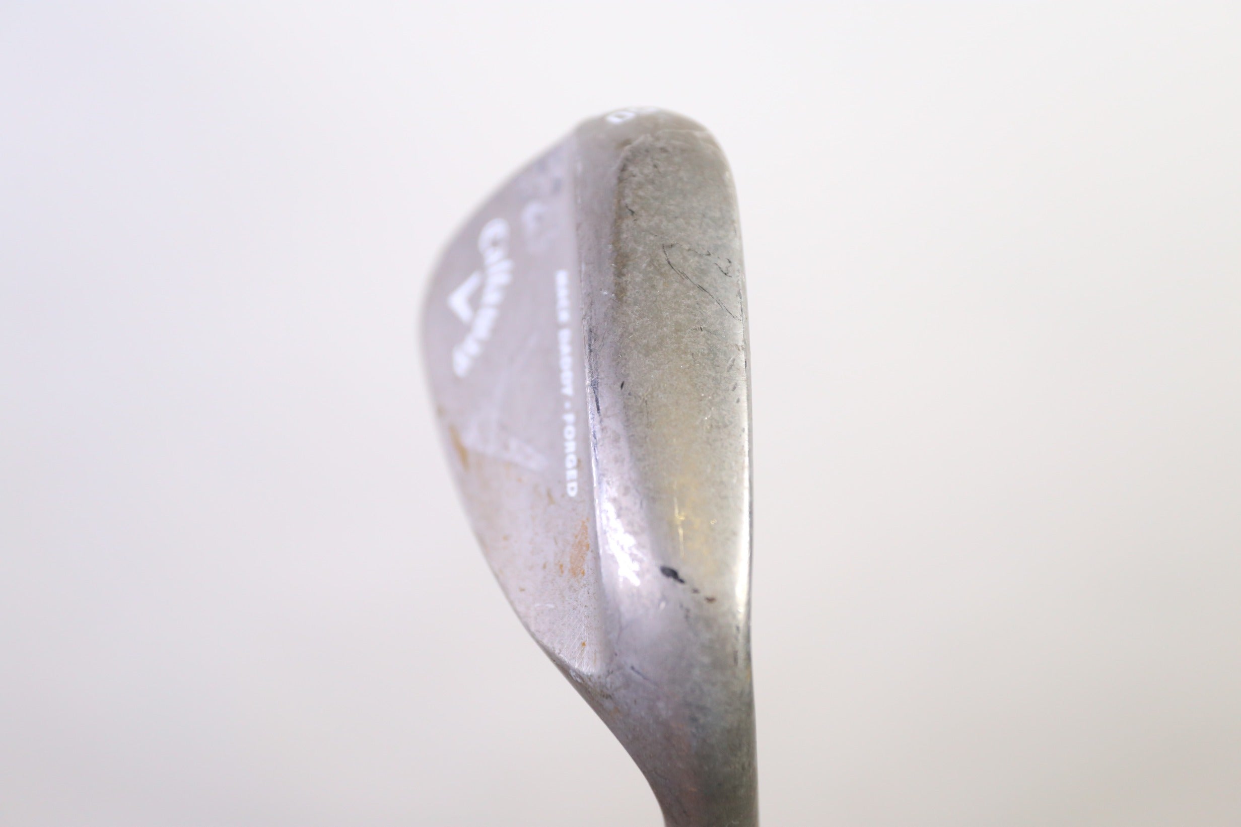 Used Callaway Mack Daddy Forged Slate Gap Wedge 50° Stiff Flex Right Hand Golf Club - Perfect for Approach Shots & Short Game Practice