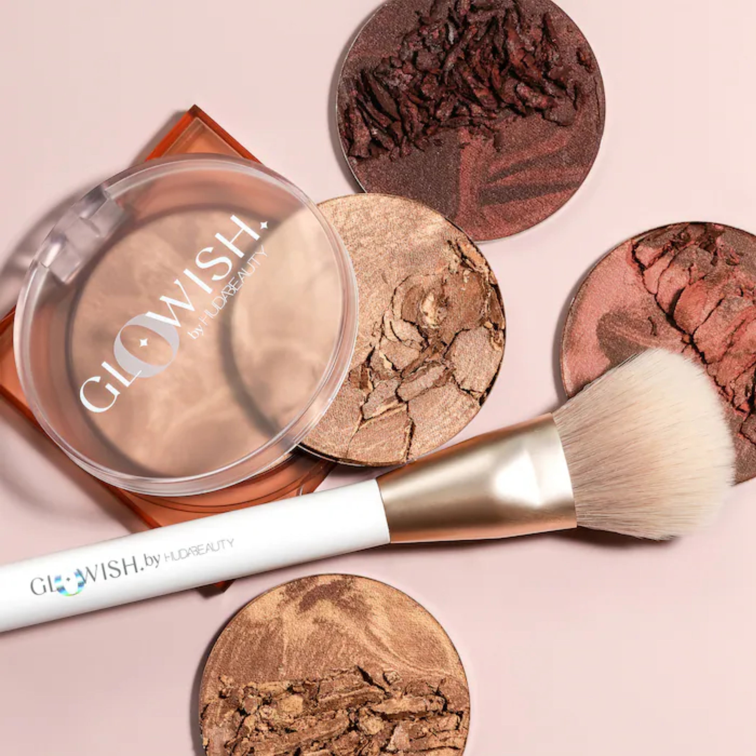 Huda Beauty GloWish Soft Radiance Vegan Bronzer Powder - Buildable Matte Finish for Natural Sun-Kissed Glow | Perfect for Daily Wear & Contouring