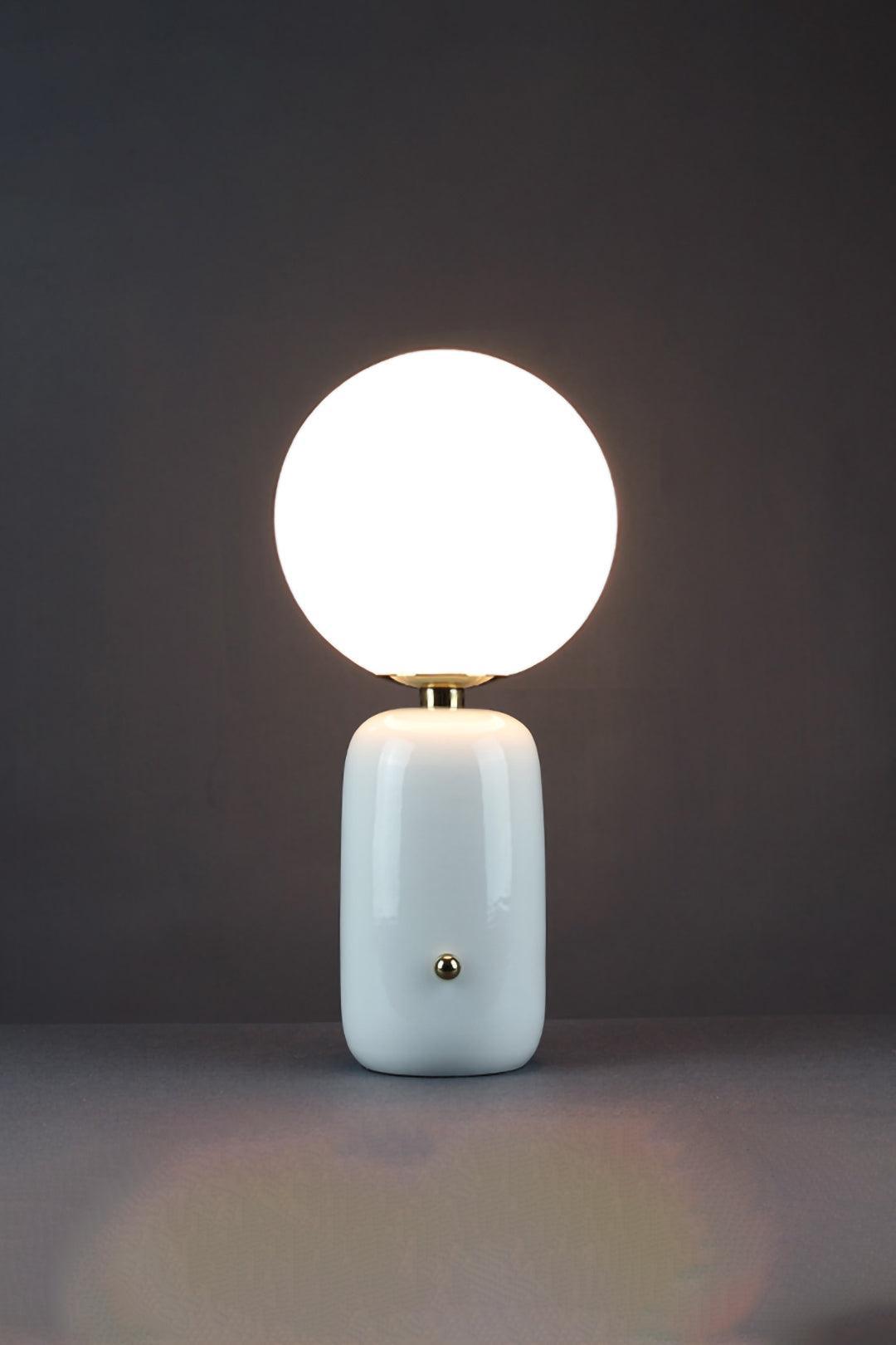 Modern Kade Table Lamp - Adjustable LED Desk Light with USB Port for Home Office, Bedroom & Study - Perfect for Reading, Working & Nightstand Use