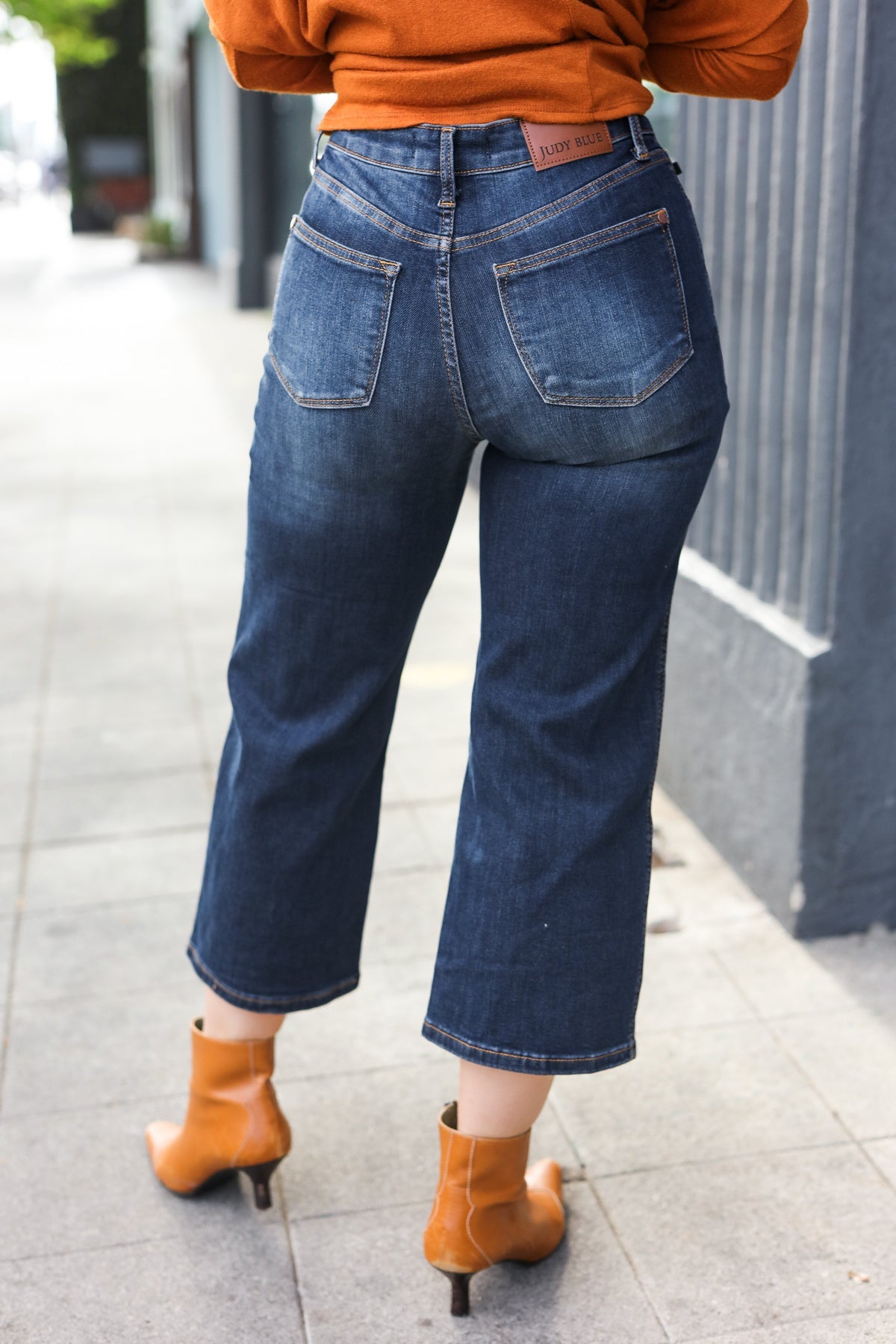 Judy Blue Women's Dark Wash Mid Rise Cropped Wide Leg Jeans - Comfortable Stretch Denim for Casual Wear & Everyday Outfits