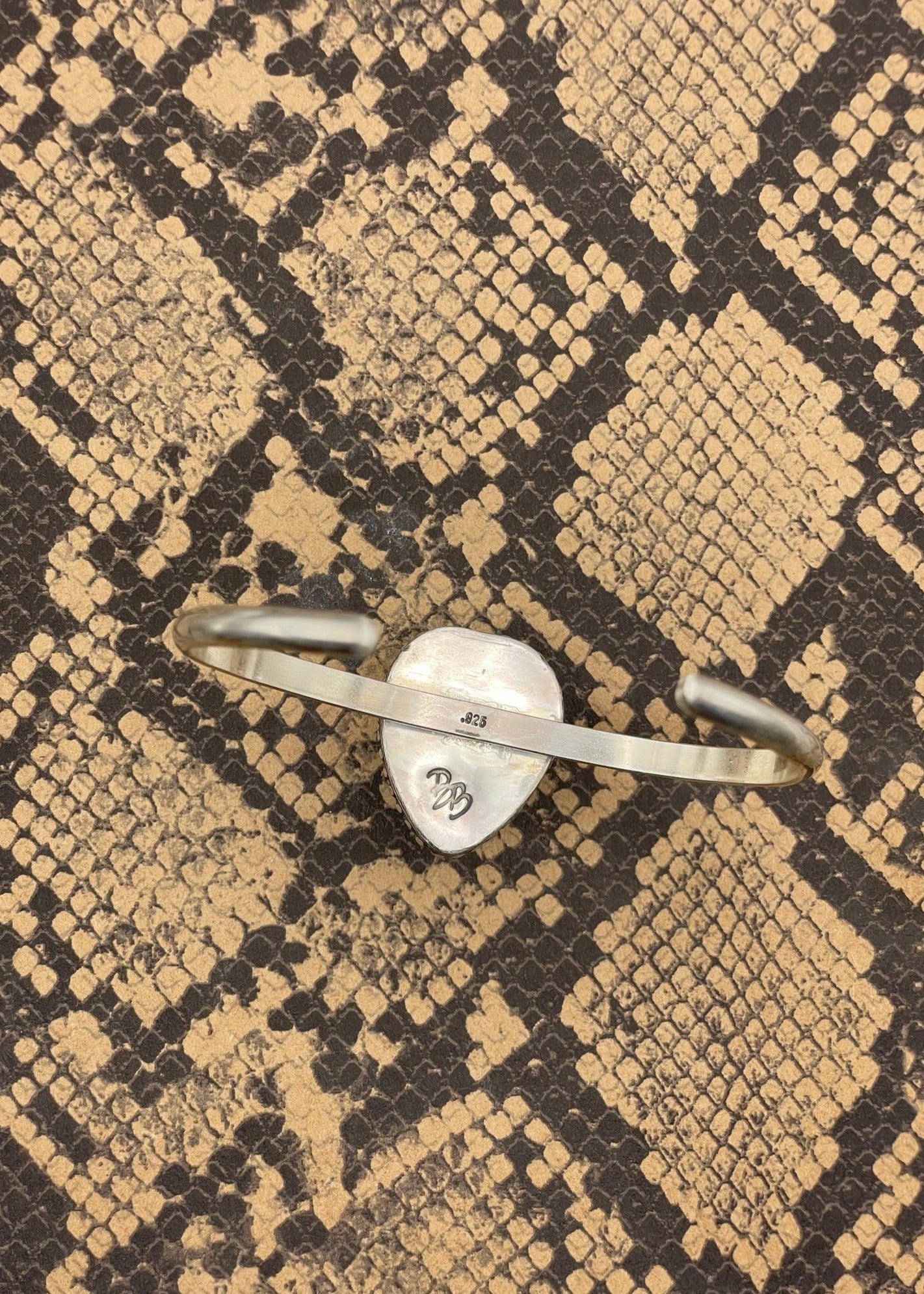 Scorpion Heart Cuff Bracelet for Women - Gothic Punk Jewelry - Unique Statement Piece for Halloween, Cosplay & Alternative Fashion
