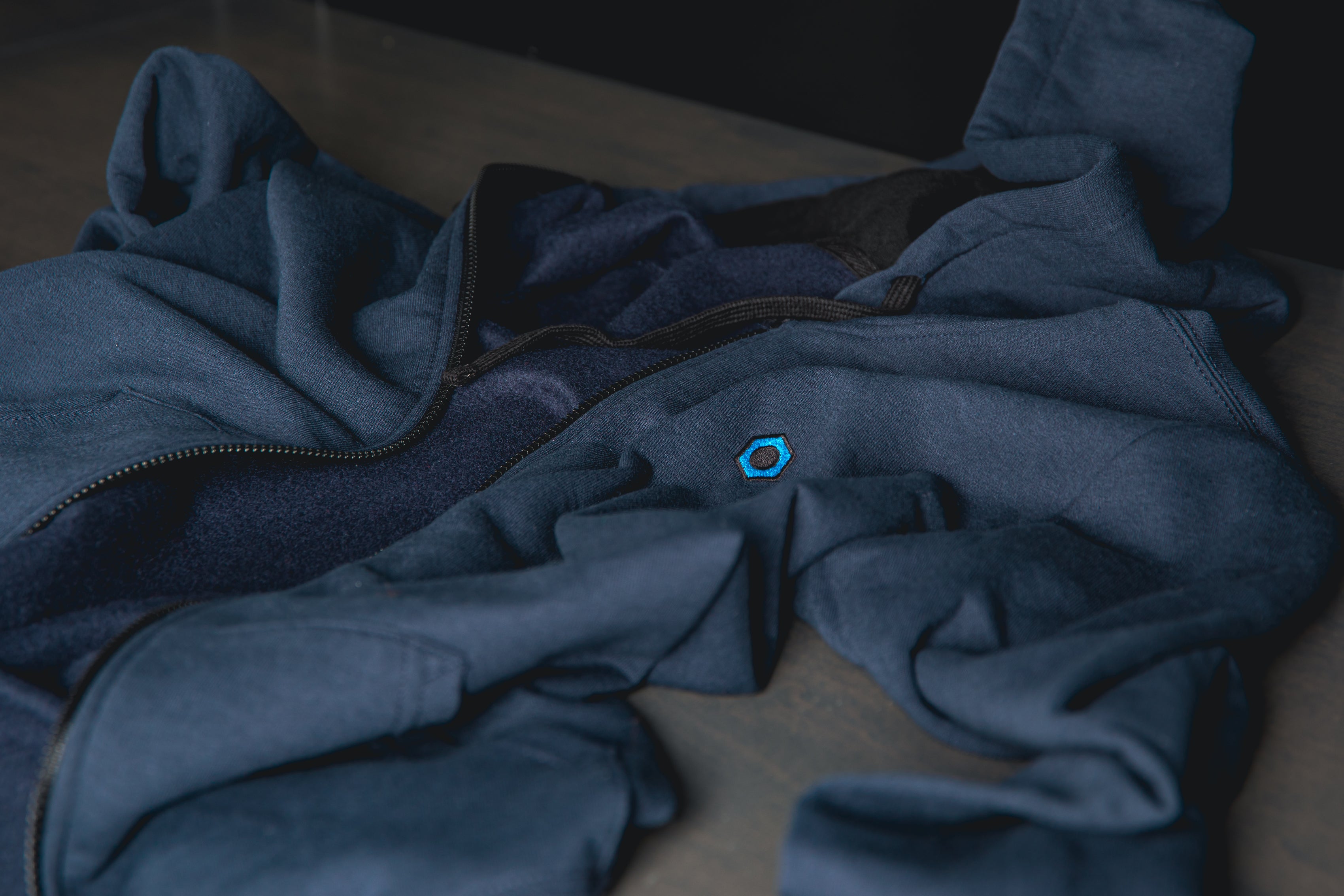 Minimalist Hexagon Zip Up Hoodie for Men & Women - Stylish & Comfortable Pullover for Casual Wear, Street Fashion & Outdoor Activities