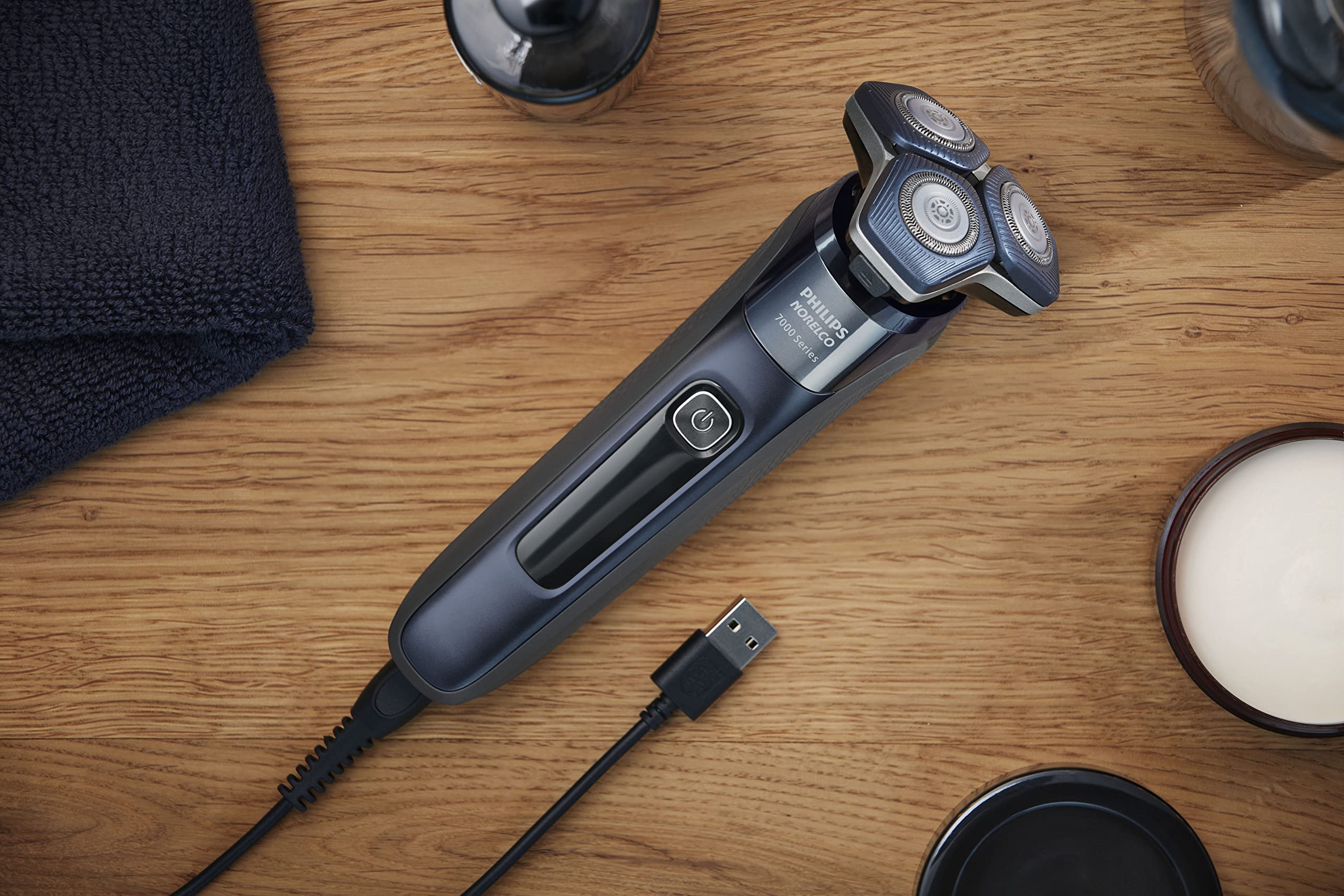 Philips Norelco S7885/85 Electric Shaver 7800 - Rechargeable Wet & Dry Men's Shaver with SenseIQ Technology, Quick Clean Pod, Charging Stand & Travel Case - Precision Pop-up Trimmer for Smooth Shaving at Home or Travel