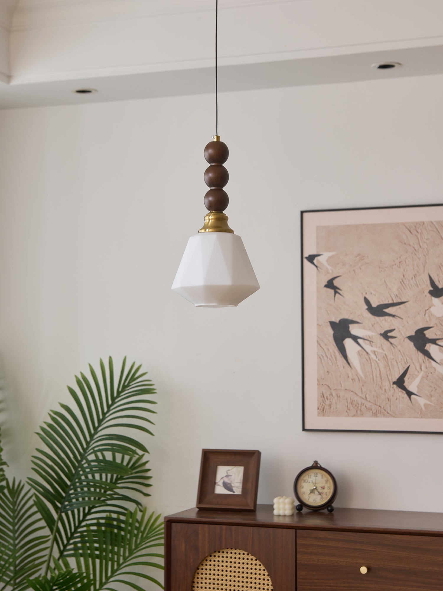 Evandra Modern Pendant Light - Elegant Hanging Fixture for Kitchen Island, Dining Room, or Living Room Decor - Dimmable LED Chandelier with Adjustable Height