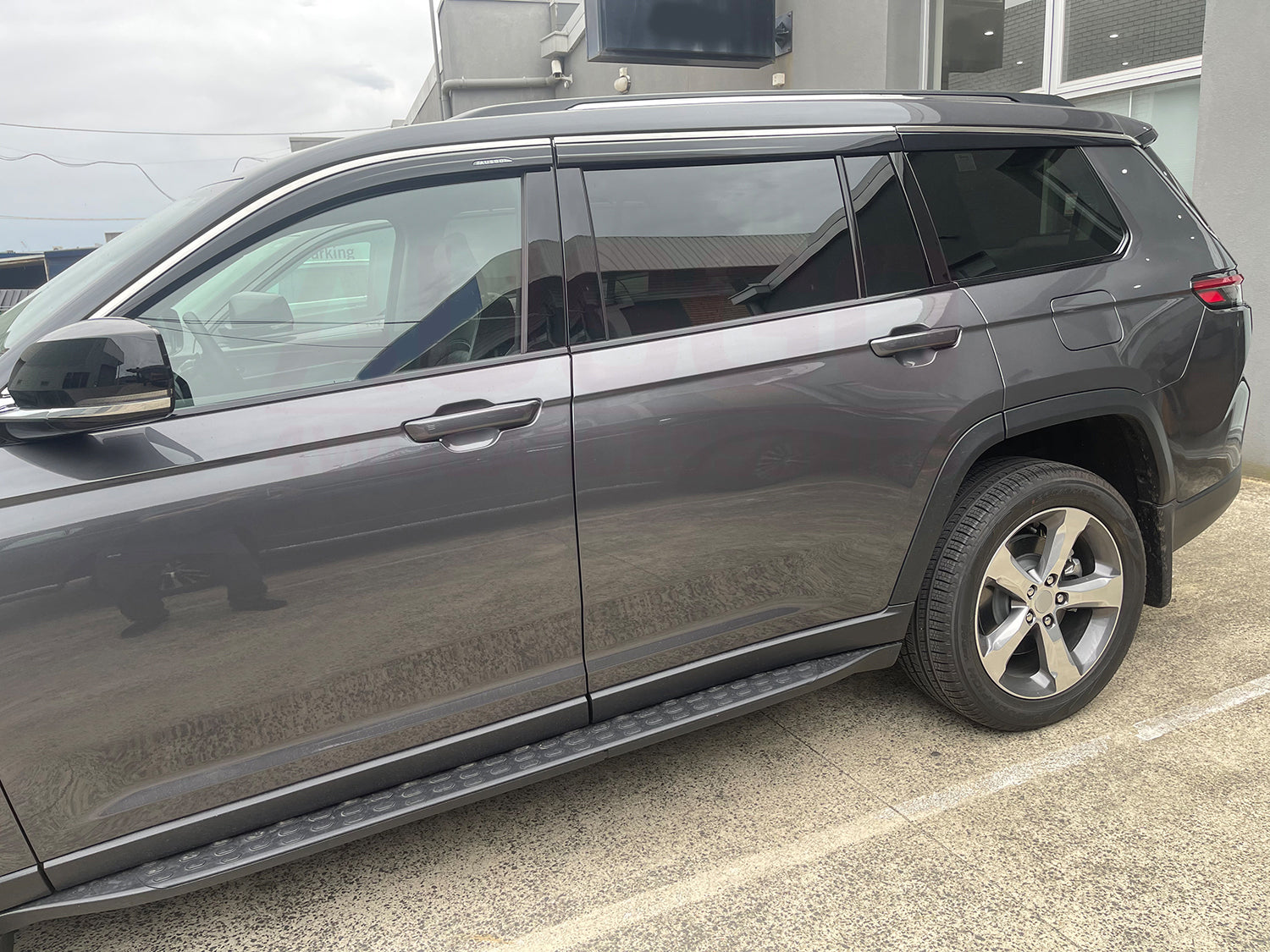 Stainless Steel Window Deflectors for Jeep Grand Cherokee L WL (2021-Present) - 7 Seater SUV Rain Guards & Wind Deflectors - Reduce Noise & Protect Interior from Weather