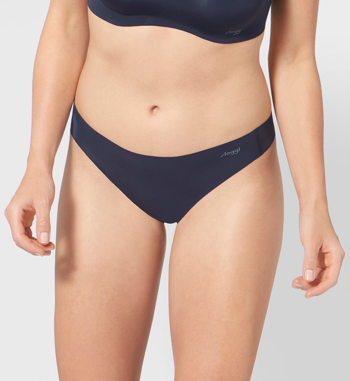 SLOGGI Zero Feel String Thong Underwear for Women - Seamless Comfort, Invisible Under Clothes - Perfect for Yoga, Workout & Everyday Wear