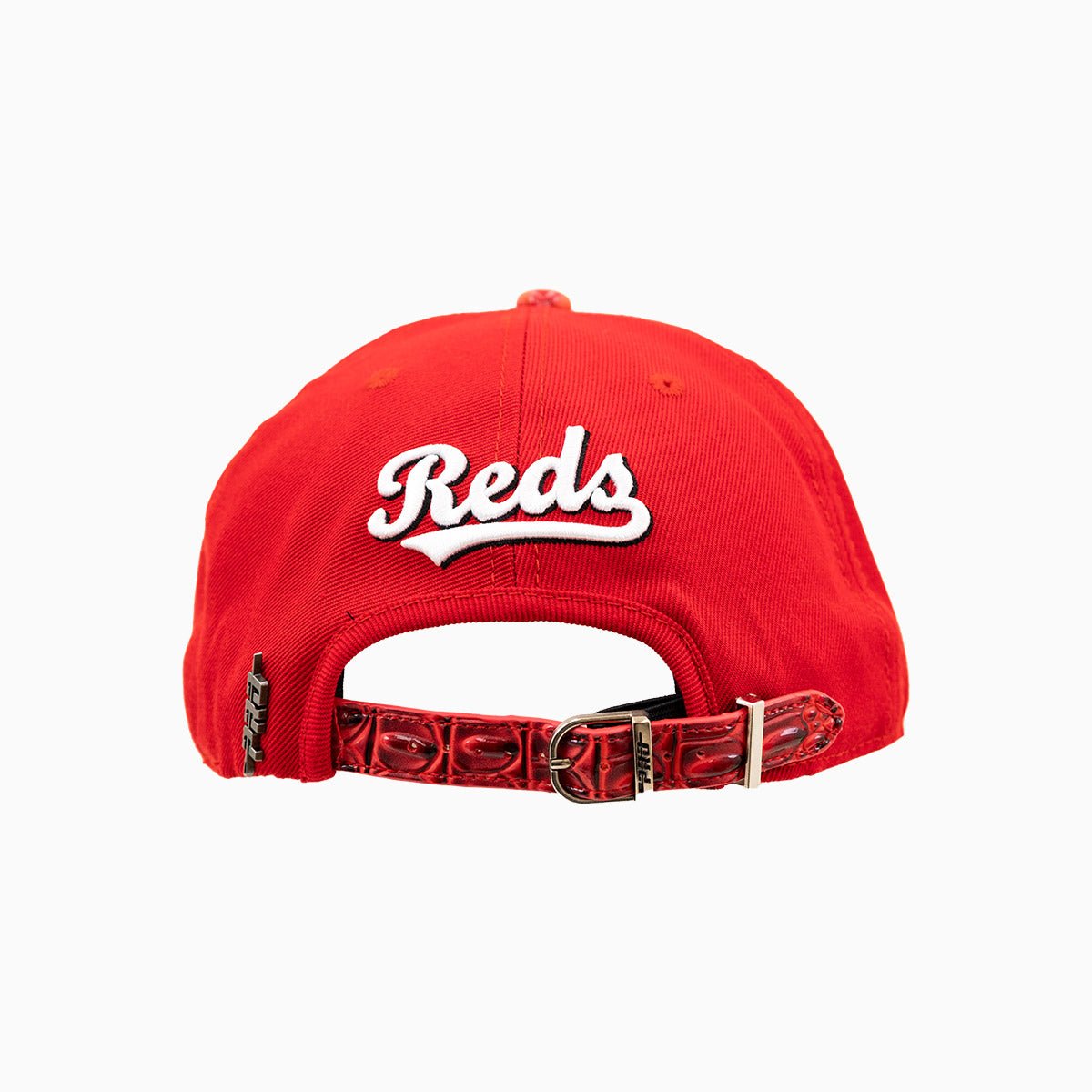 Cincinnati Reds MLB Leather Brim Wool Snapback Hat - Vintage Baseball Cap for Men & Women - Perfect for Games, Tailgating & Fan Gear Collection