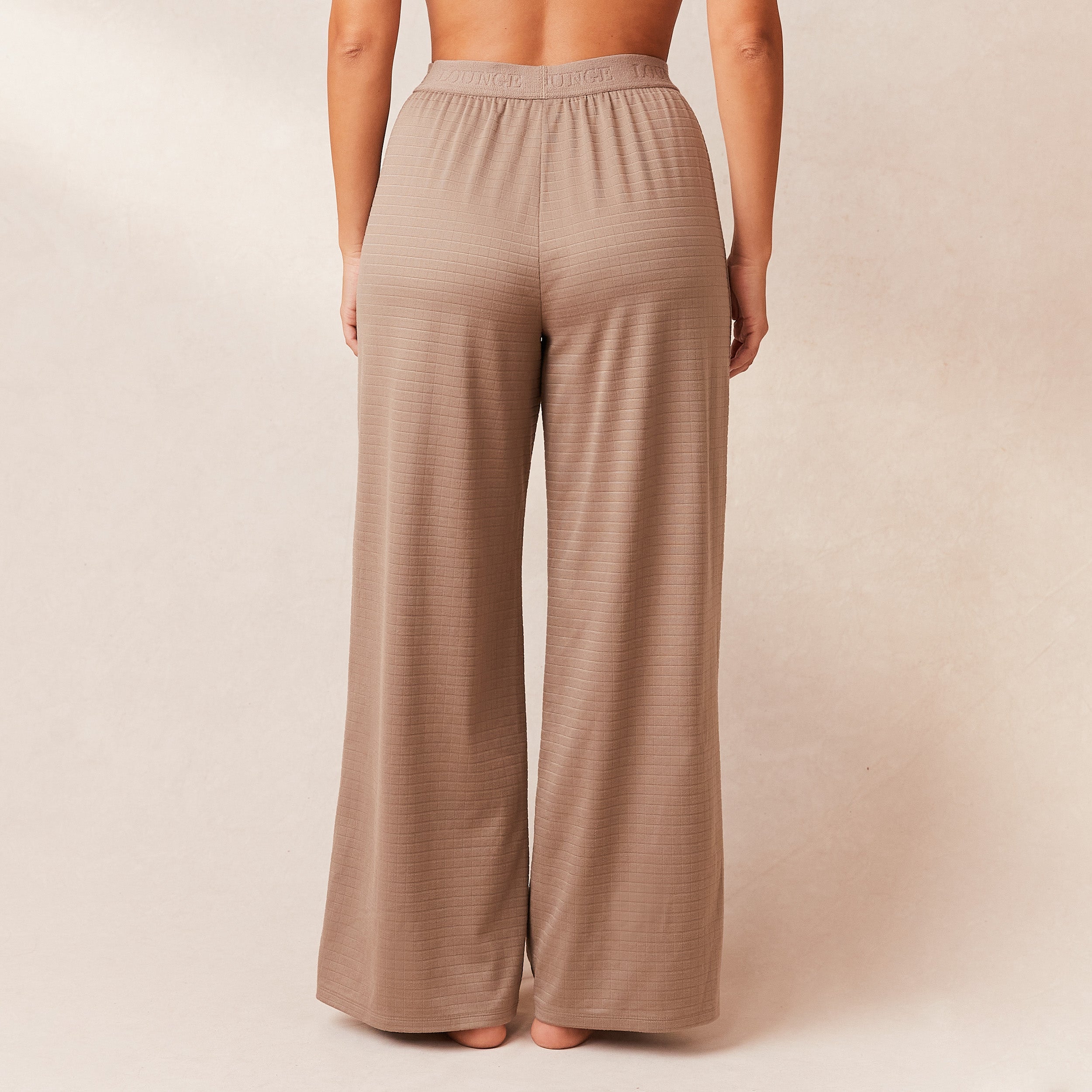 Cozy Classic Fleece Oversized Pajama Pants for Women - Soft & Warm Winter Sleepwear - Fawn Brown Loungewear for Relaxing at Home