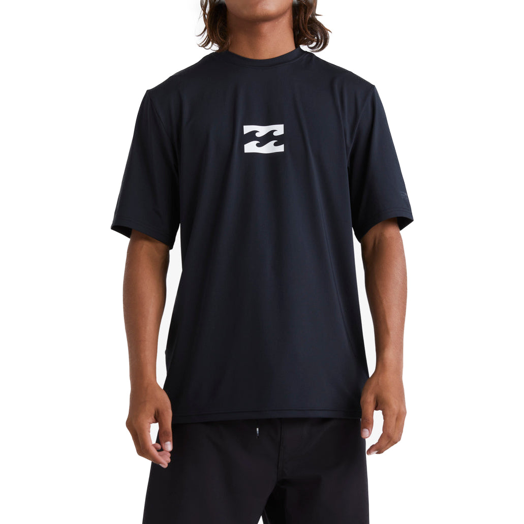 Billabong Men's All Day Wave Loose Fit Short Sleeve Rash Guard Surf Shirt - UPF 50+ Sun Protection, Quick Dry Swim Shirt for Surfing, Swimming, Beach & Outdoor Activities - Black