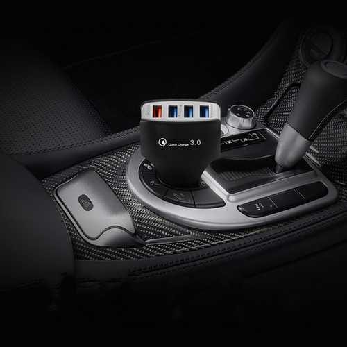 Bakeey 4 Ports QC3.0 Fast Car Charger for iPhone X/8/8 Plus, OnePlus 5T, Xiaomi Redmi 5 Plus, Samsung S8 - Quick Charge for Road Trips & Commuting