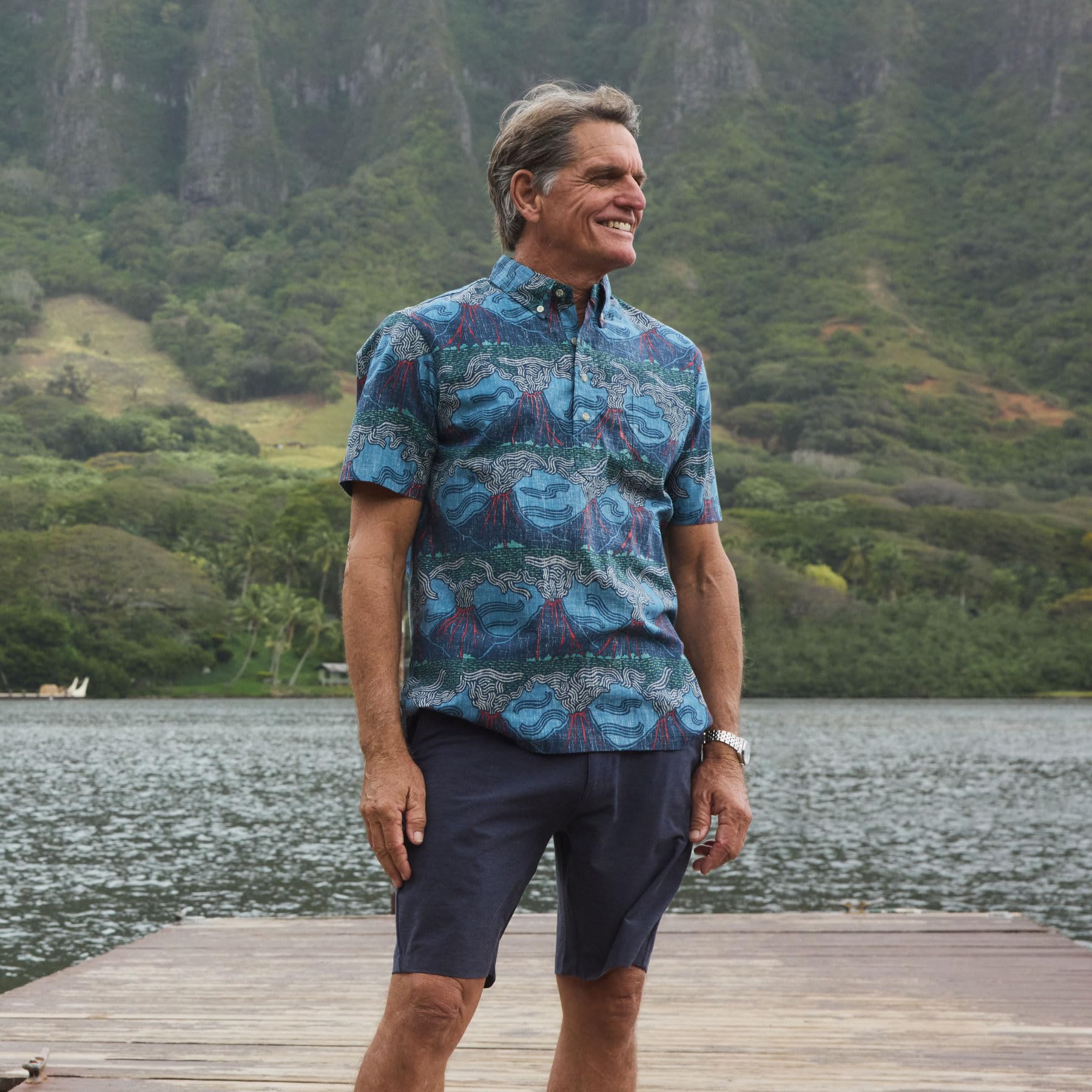 Reyn Spooner Hawaiian Aloha Shirt for Men - Classic Beach Style Button Down Shirt with Tropical Print | Perfect for Vacation, Luau Party & Summer Outfits