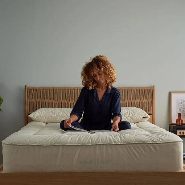 Woolroom Deluxe King Size Wool Mattress Topper - 100% Natural Hypoallergenic British Wool with Organic Cotton Cover - Handcrafted for Extra Comfort on Firm or Old Mattresses - Superior Moisture Wicking & Temperature Regulation - Perfect for Allergy Sufferers & Hot Sleepers - Ideal for Master Bedrooms, Guest Rooms & Eco-Friendly Homes