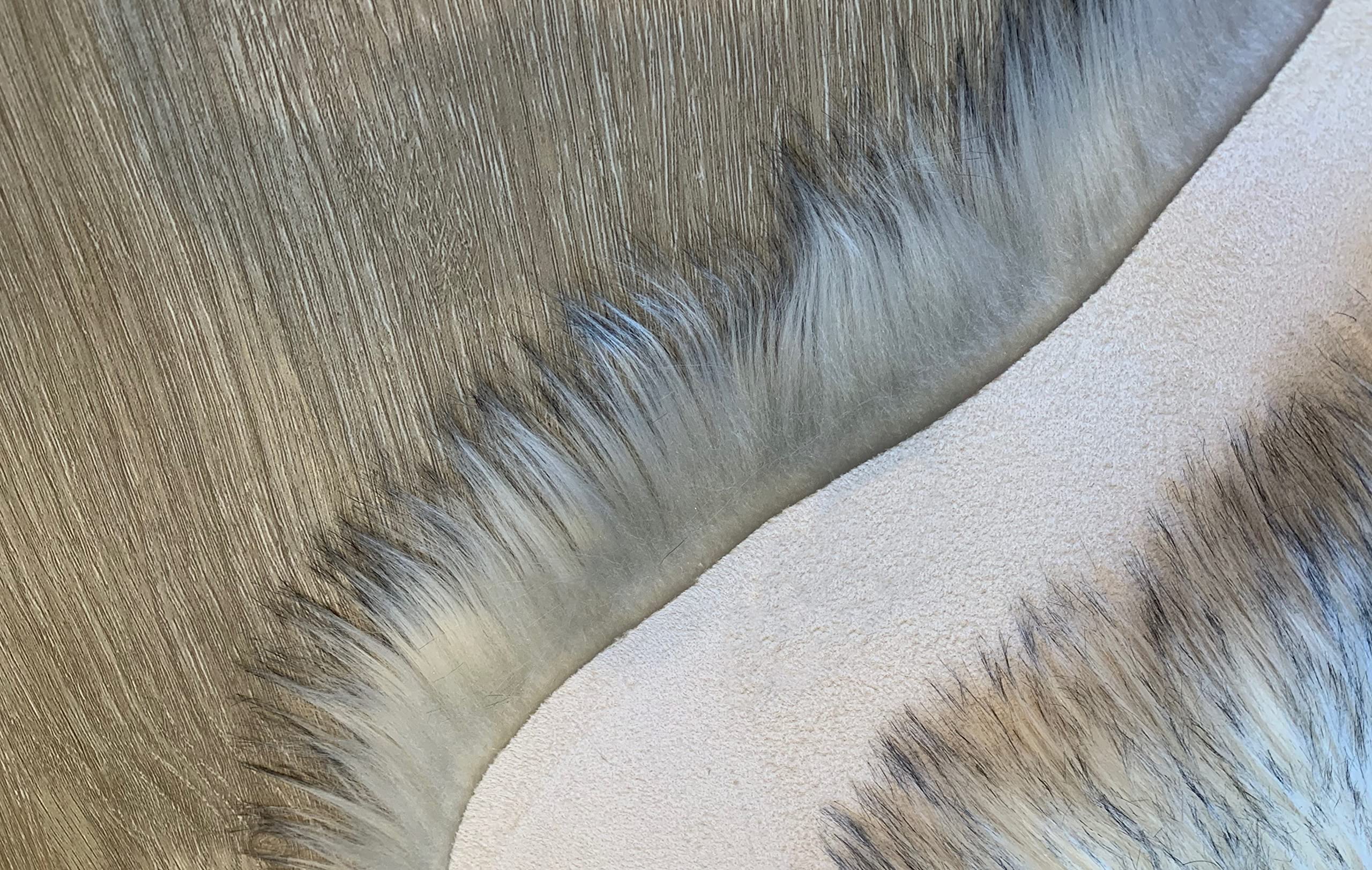 LAMBZY Faux Sheepskin Rug - Super Soft Hypoallergenic Shaggy Bear Fur Blanket for Living Room, Nursery & Sofa (3x5 Feet, White with Black Tips) - Cozy Home Decor, Perfect for Kids Play Area & Winter Floor Mat