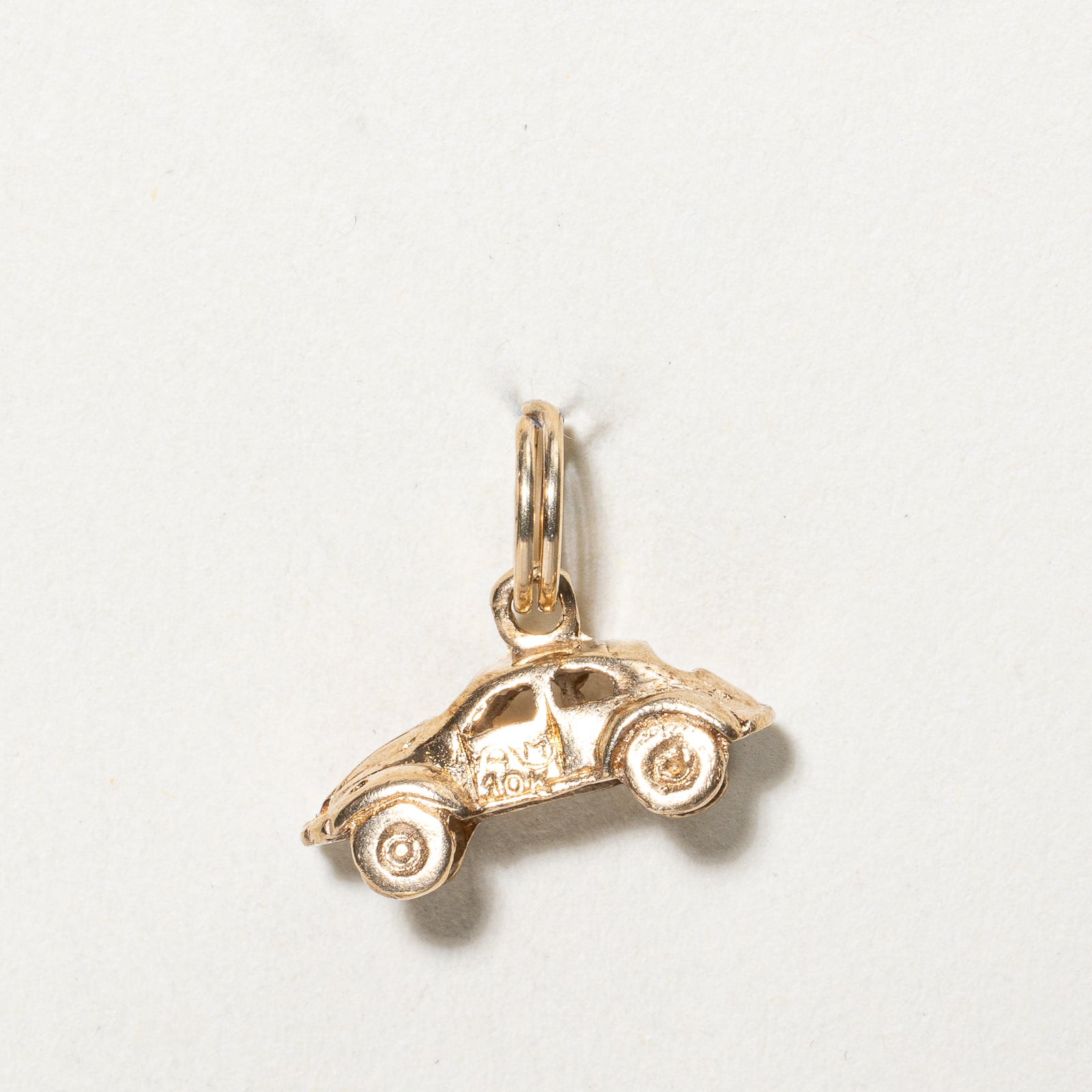 10K Yellow Gold Car Charm Pendant - Elegant & Durable Jewelry for Car Keys, Necklace, or Gift Giving - Perfect for Car Enthusiasts & Fashion Accessories