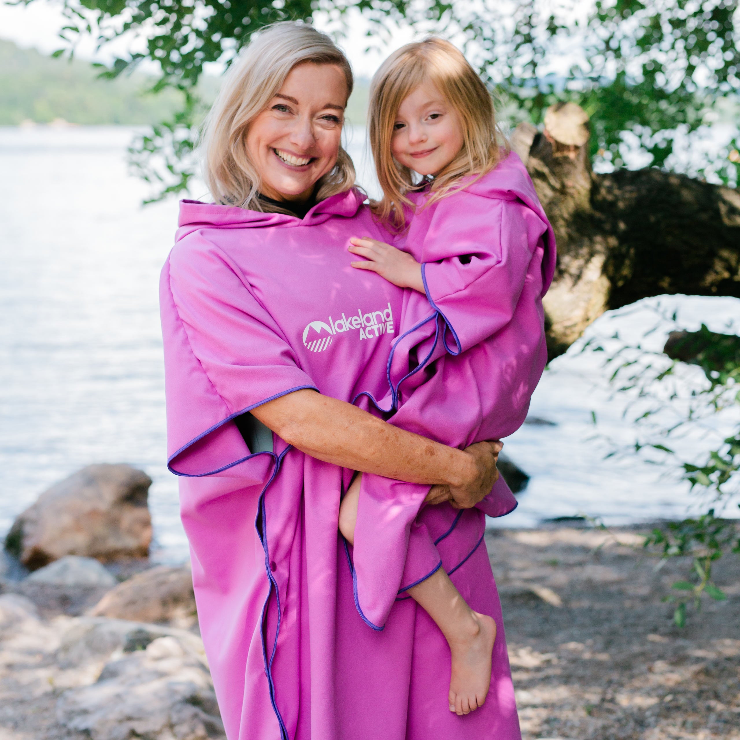 Quick Dry Changing Poncho for Women - Waterproof & Lightweight Outdoor Camping Beach Cover Up - Perfect for Swimming, Surfing, and Travel