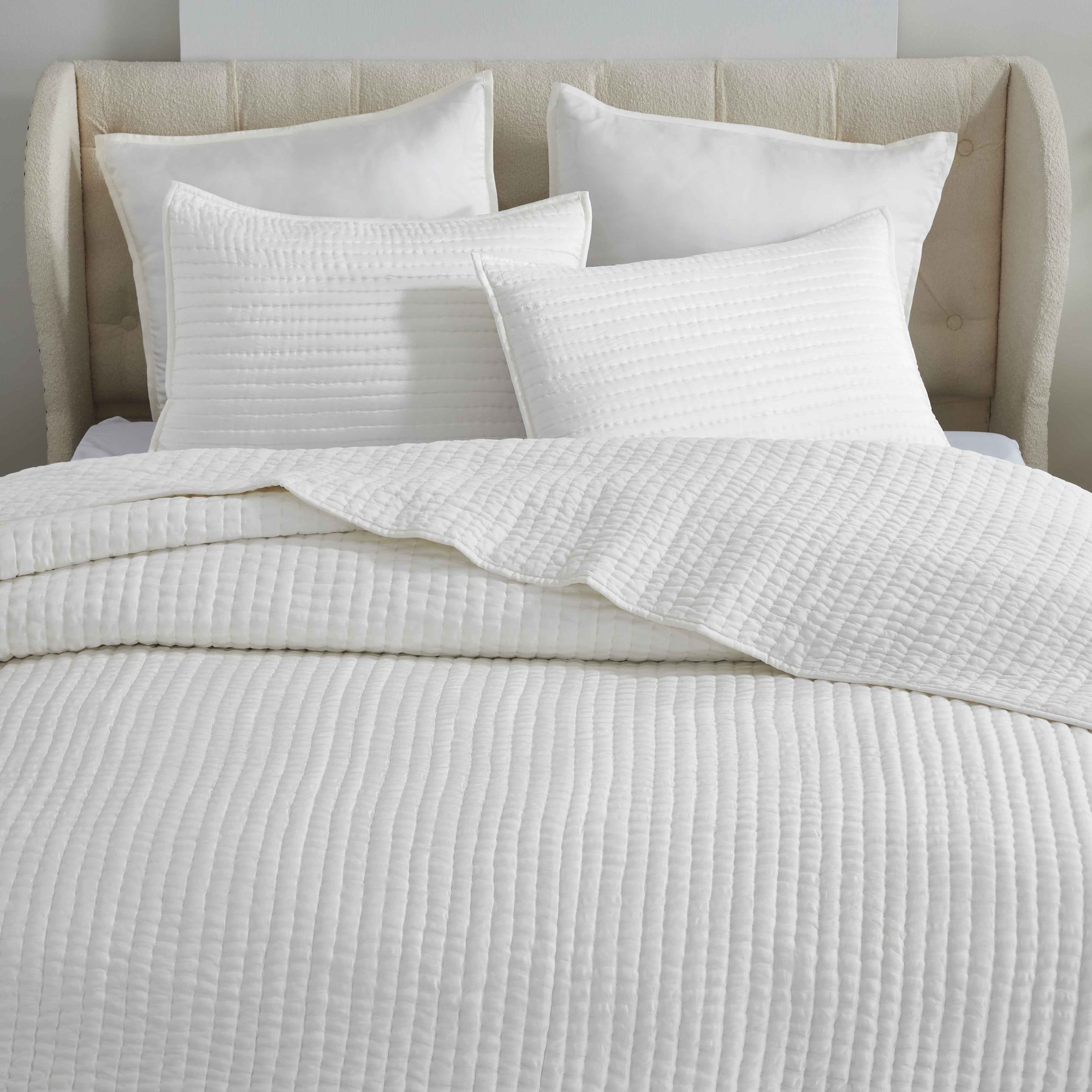 Bella 100% Pure Silk Pick Stitch Medium Weight Quilt & Sham Set - Queen Size Luxury Bedding for Elegant Bedroom Decor & Cozy Sleep