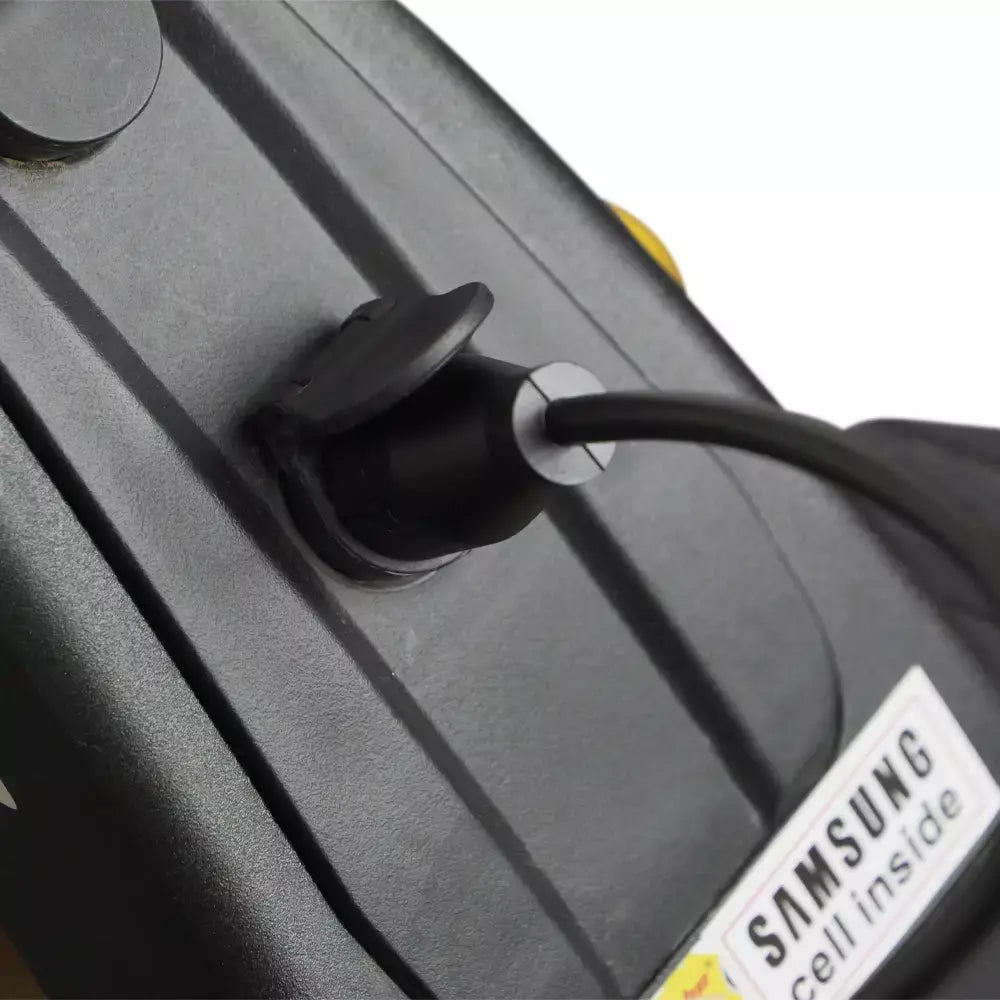 67.2V 1.75A Fast Charger for Electric Scooter Mantis King GT - Perfect for Commuting & Urban Travel