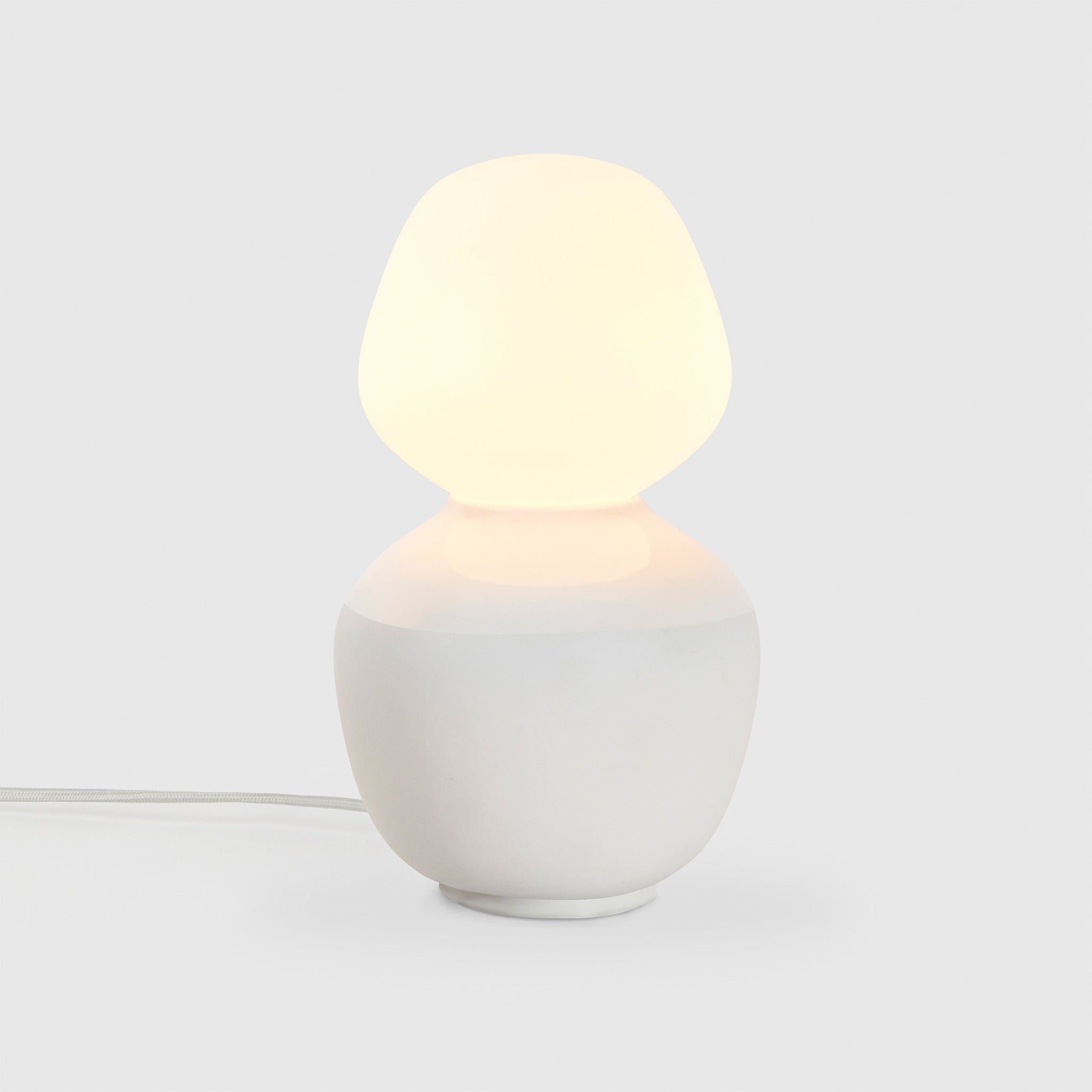 Modern Reflection Enno Table Lamp - Minimalist LED Nightstand Light for Bedroom, Living Room & Office - Warm White & Cool White Dimmable Lighting