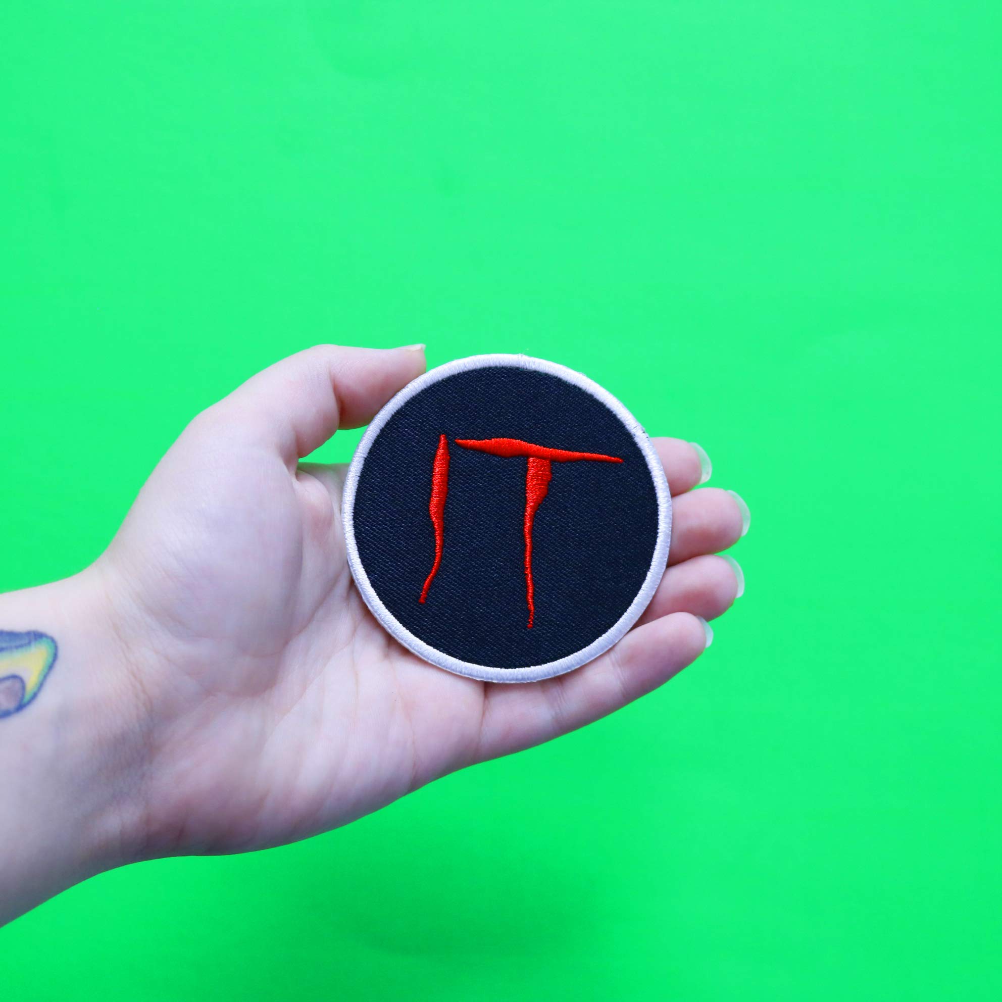Official IT Movie Round Embroidered Patch - Scary Horror Film Iron On Badge for DIY Jackets, Hats, Backpacks & Costume Accessories