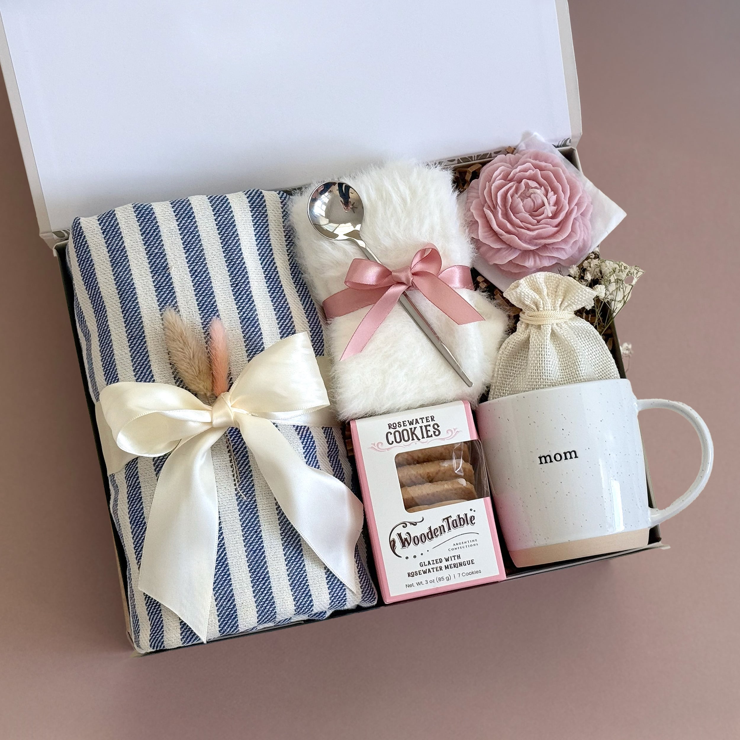 Blossom & Brew Mother's Day Gift Box Set - Turkish Cotton Towel, 'Mom' Ceramic Mug, Premium Tea, Gourmet Cookies & Scented Candle - Perfect for Mother's Day, Birthday & Anniversary Gifts