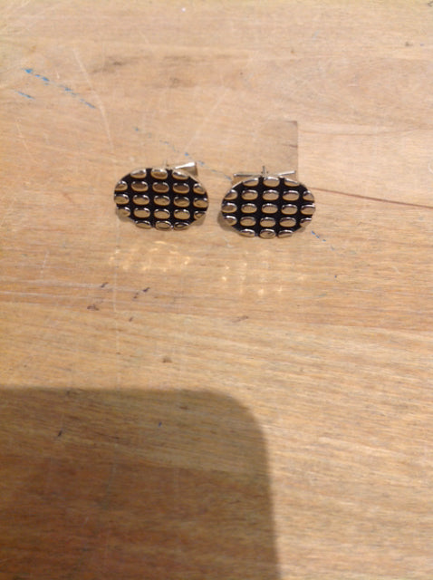 Elegant Black & Gold Cufflinks for Men - Premium Wedding, Formal & Business Attire Accessories - Perfect for Tuxedos, Suits & Special Occasions