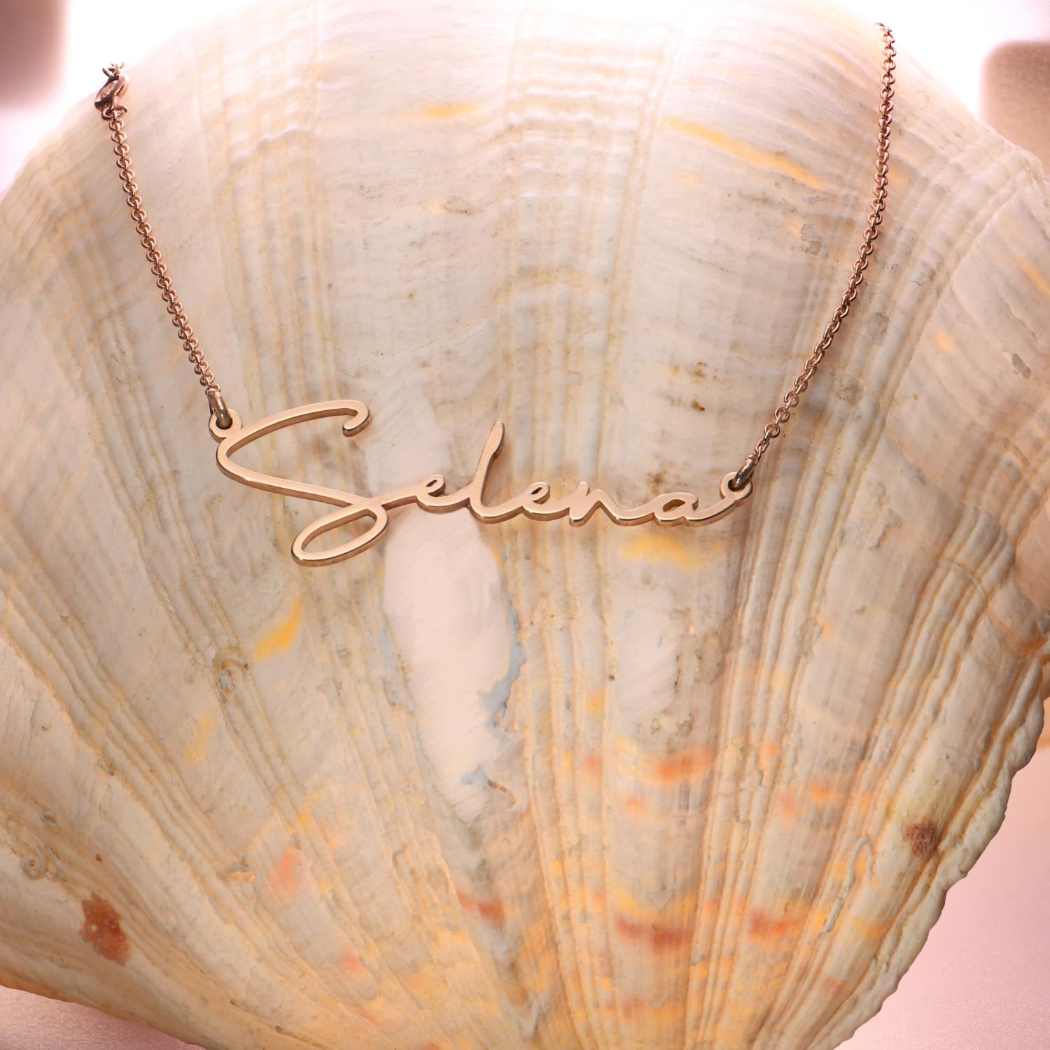 OAK & LUNA Personalized Belle Custom Name Necklace - Elegant Gold/Silver Nameplate Jewelry Gift for Women, Perfect for Birthdays, Anniversaries & Special Occasions