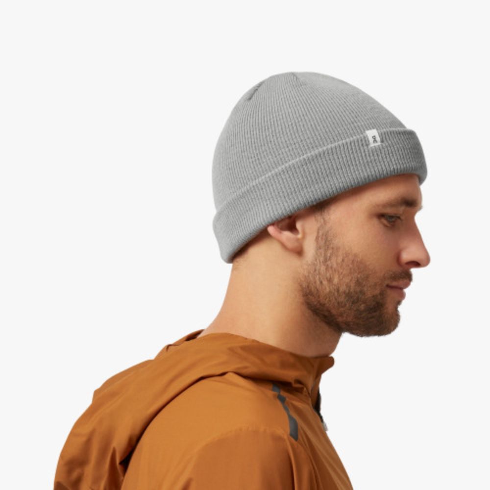 Premium Merino Wool Beanie for Men & Women - Soft & Warm Winter Hat for Skiing, Hiking & Outdoor Activities