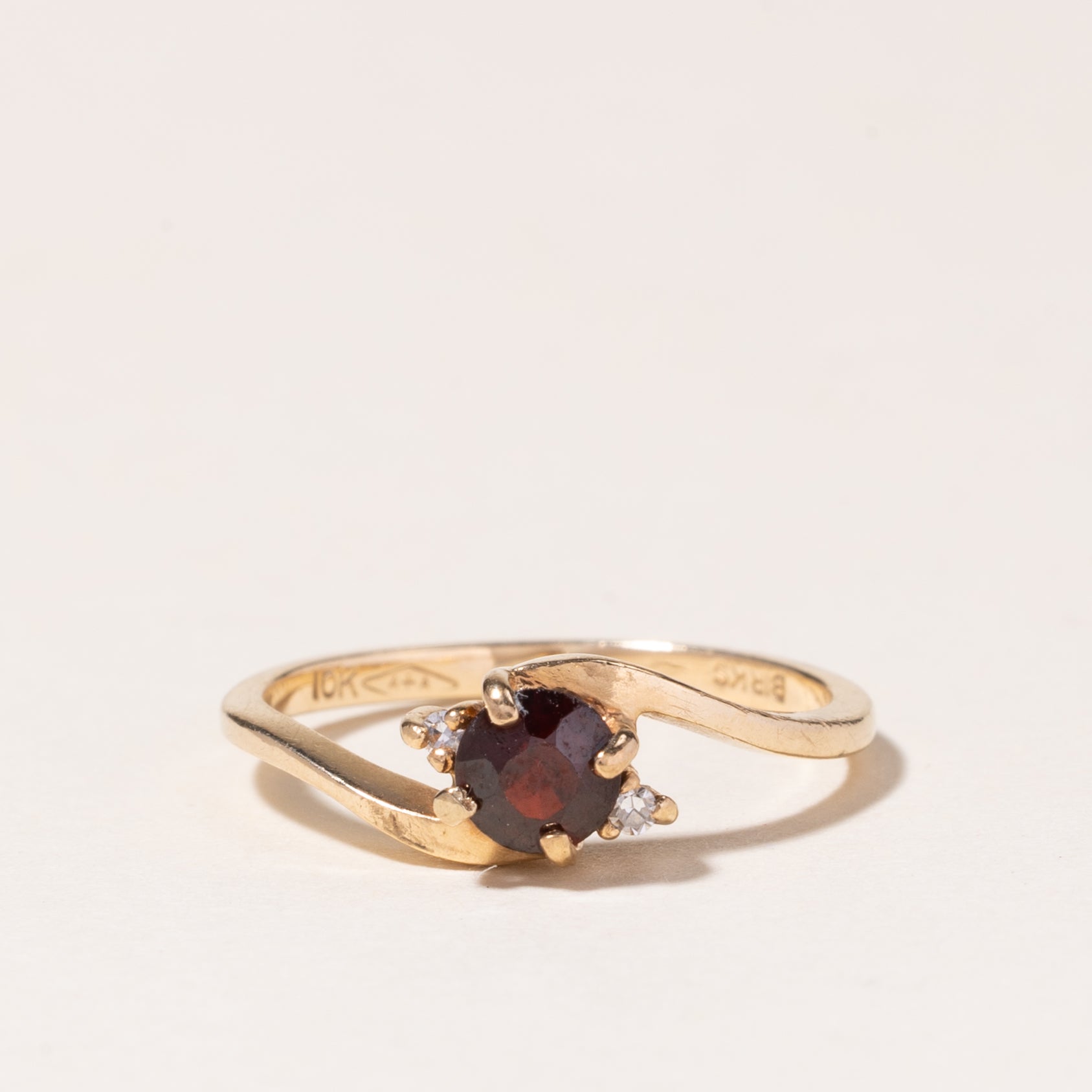 10K Yellow Gold Garnet & Diamond Ring - 0.41ct Garnet & 0.01ctw Diamond - Size 5.25 - Elegant Birthstone Jewelry for Women, Perfect Gift for Anniversary, Valentine's Day & Special Occasions