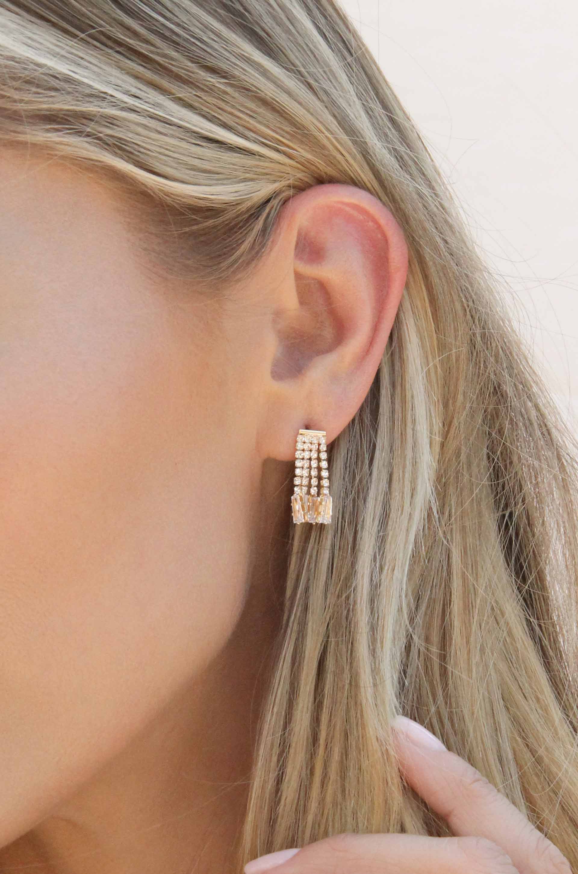 Sparkling Crystal Fringe Dangle Stud Earrings for Women - Elegant Party & Wedding Jewelry - Perfect for Evening Events, Date Nights & Special Occasions