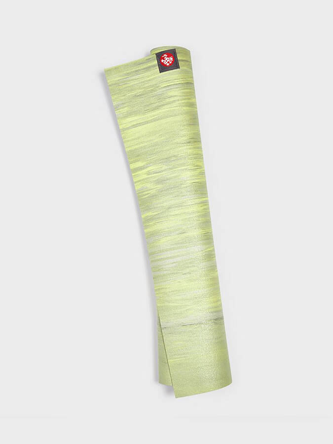 Manduka eKO SuperLite Travel Yoga Mat 1.5mm - Eco-Friendly & Lightweight for Yoga, Pilates & Travel - Perfect for Home, Studio & Outdoor Workouts