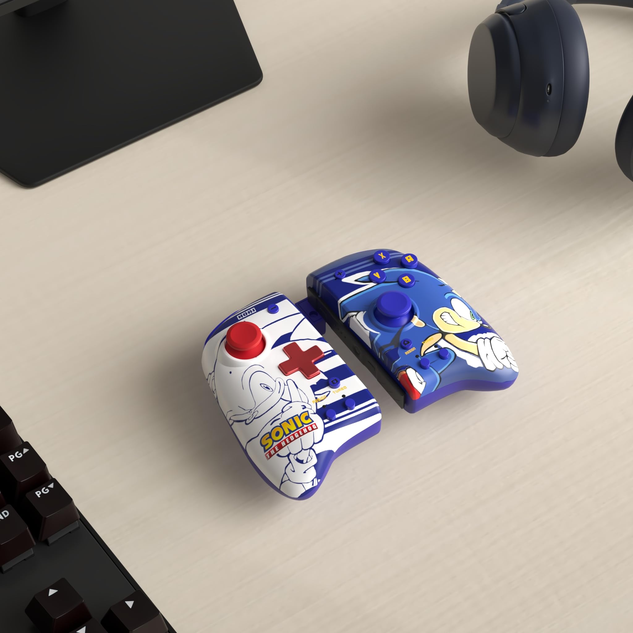 HORI Split Pad Pro (Sonic) Ergonomic Controller for Nintendo Switch - Officially Licensed by Nintendo & Sega - Comfortable Handheld Gaming for Long Sessions - Perfect for Travel, Commuting & Home Play