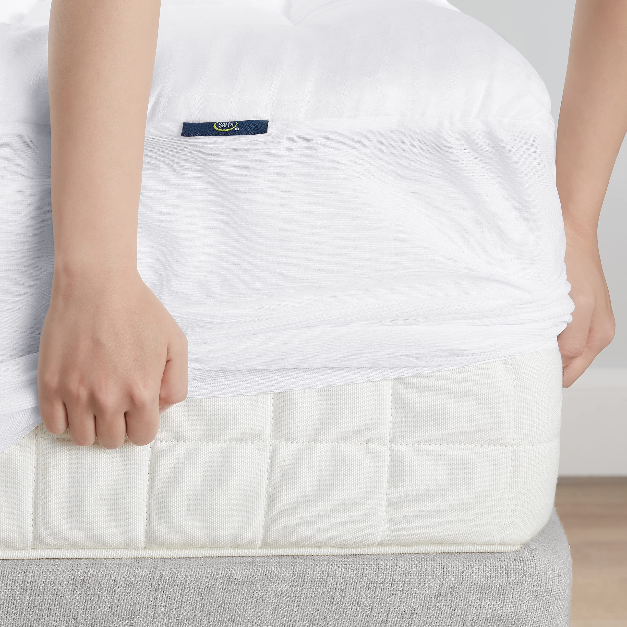 Serta ComfortSure Queen Mattress Cover - Super Soft Breathable Quilted Cotton Mattress Protector with 18