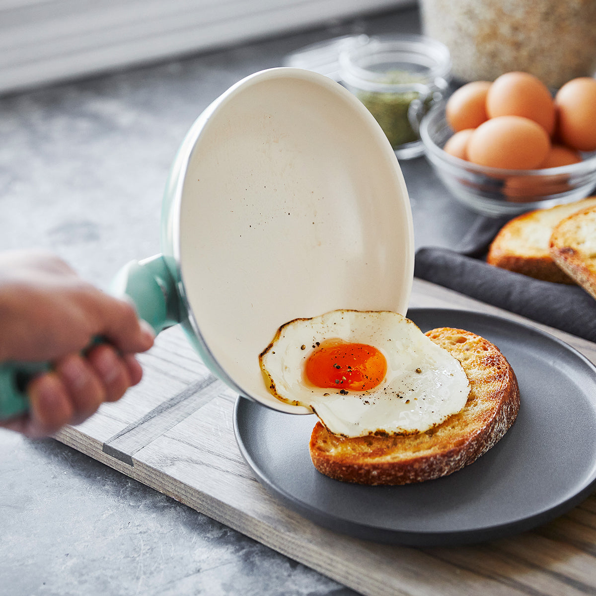 Rio Ceramic Nonstick 10-Inch Frying Pan - Turquoise | PFOA-Free, Healthy Cooking | Perfect for Eggs, Pancakes & Stir-Fry