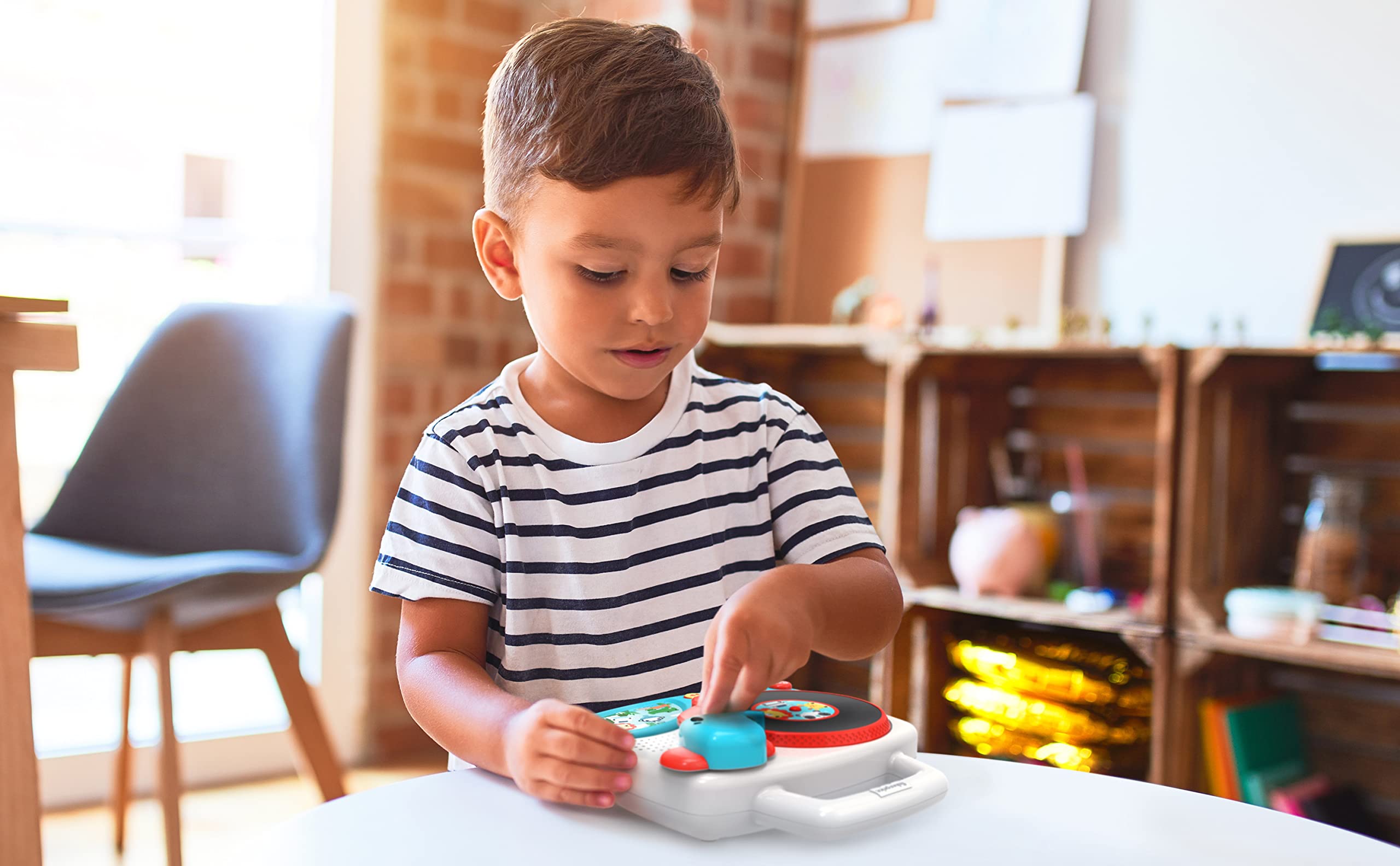 Fisher-Price eKids Toy Turntable for Toddlers - Interactive Music Player with Built-in Nursery Rhymes & Sound Effects - Perfect for Pretend Play, Early Learning & Music Discovery