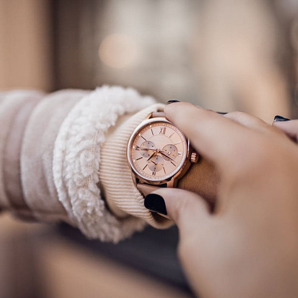 ARIES GOLD Urban Eternal Rose Gold Stainless Steel Women's Watch with Dusty Pink Leather Strap - Perfect for Everyday Wear, Office & Special Occasions