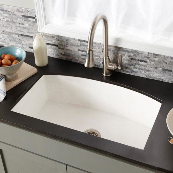 Native Trails Farmhouse Quartet 33 Inch NativeStone Apron Front Kitchen Sink - Durable Farmhouse Sink for Modern Kitchens, Perfect for Cooking, Cleaning & Entertaining