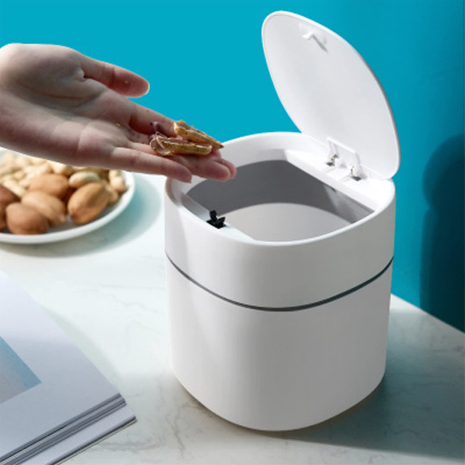 Mini Desktop Trash Can with Lid - Modern Plastic Small Waste Bin for Office, Coffee Bar & Home | Compact Countertop Garbage Can for Desks, Bathrooms & Small Spaces