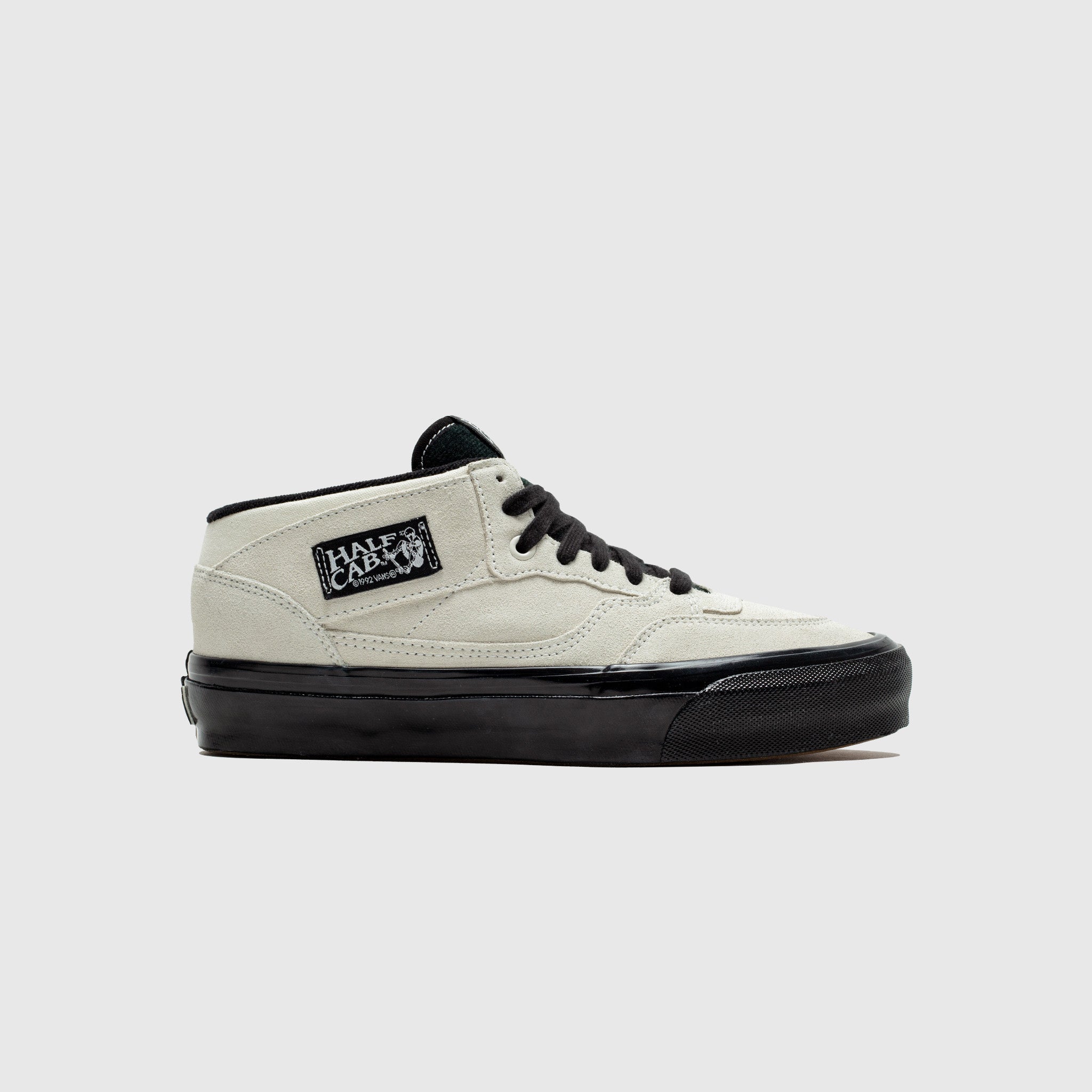 Vans Half Cab Reissue 33 LX Skate Shoes - White/Black - Classic Skateboarding Sneakers for Men & Women | Perfect for Streetwear, Skateboarding & Casual Wear
