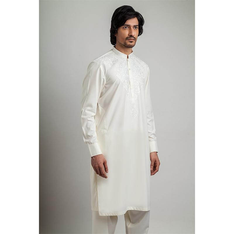 Elegant Ivory Kashmiri Motif Embroidered Kurta for Women | Traditional Indian Ethnic Wear | Perfect for Festivals, Weddings & Special Occasions