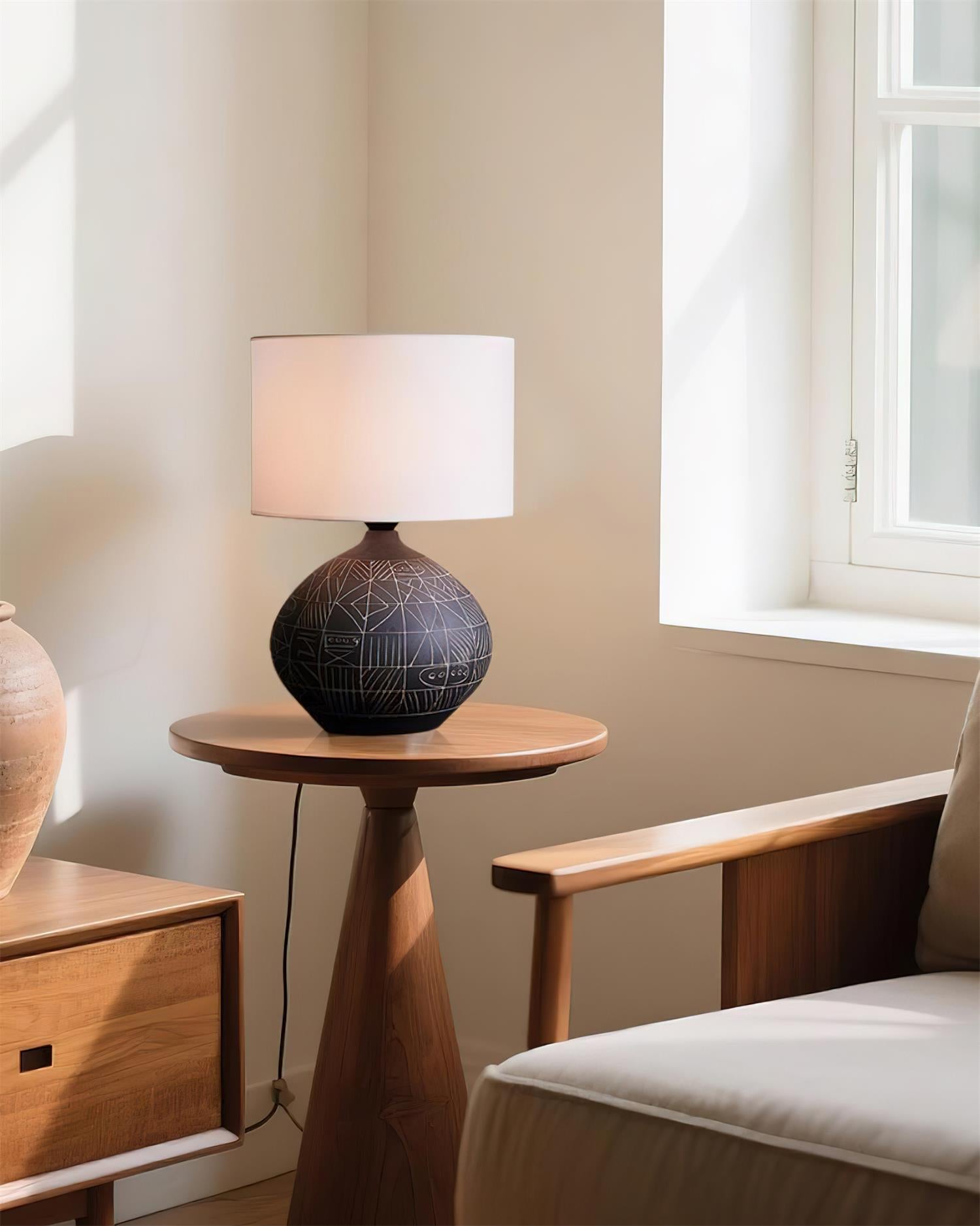 Mako Ceramic Table Lamp - Modern Minimalist Bedside & Living Room Lighting for Home Decor, Office, and Reading Nook
