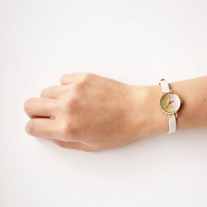 Elegant Women's Green Agate Wristwatch - Japanese Handmade Quartz Watch for Women, Perfect for Daily Wear, Office & Special Occasions