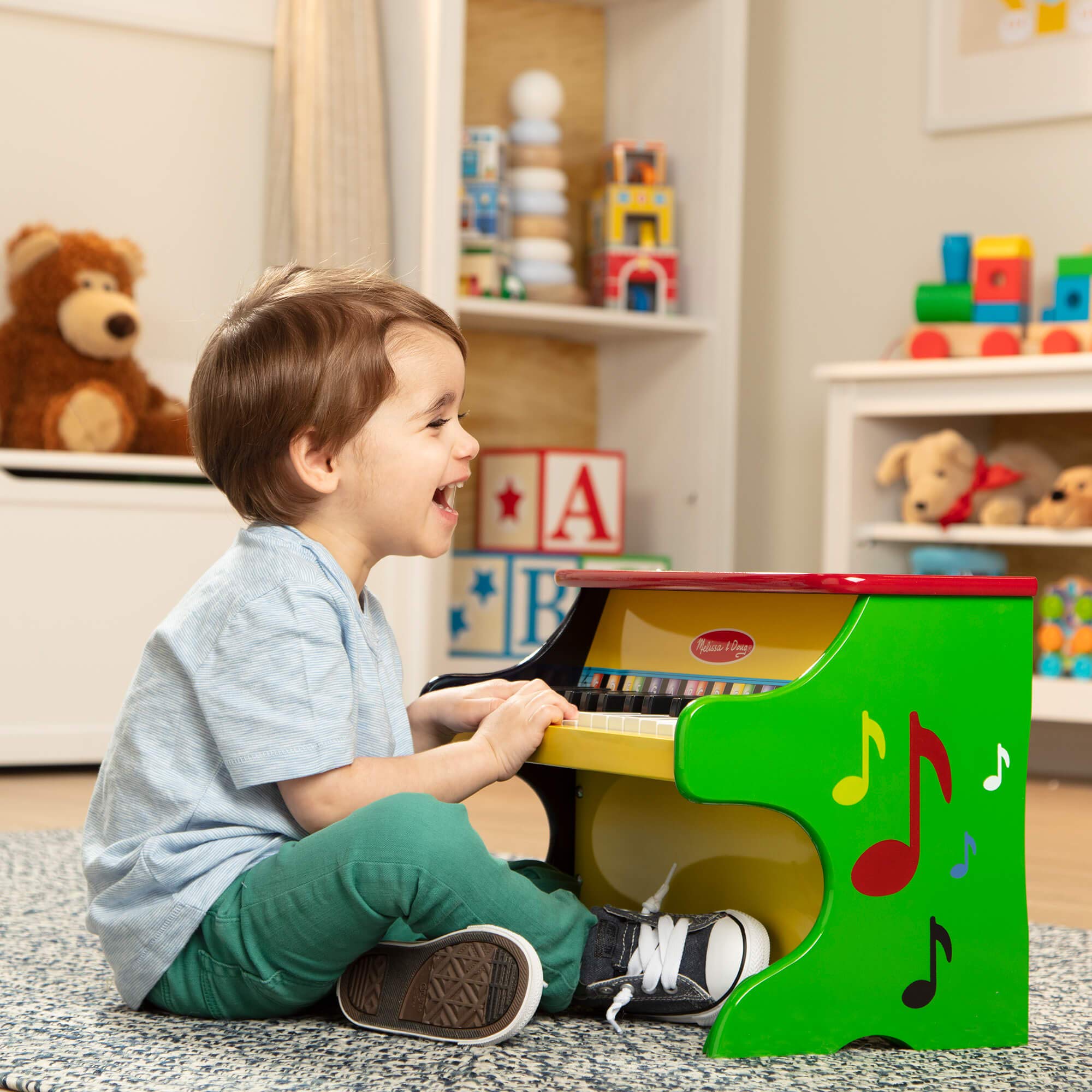Melissa & Doug Learn-To-Play Piano Toy for Kids Ages 3+ - 25 Key Musical Keyboard with Color-Coded Songbook - Yellow/Brown/Green - Perfect for Early Childhood Music Education & Pretend Play at Home
