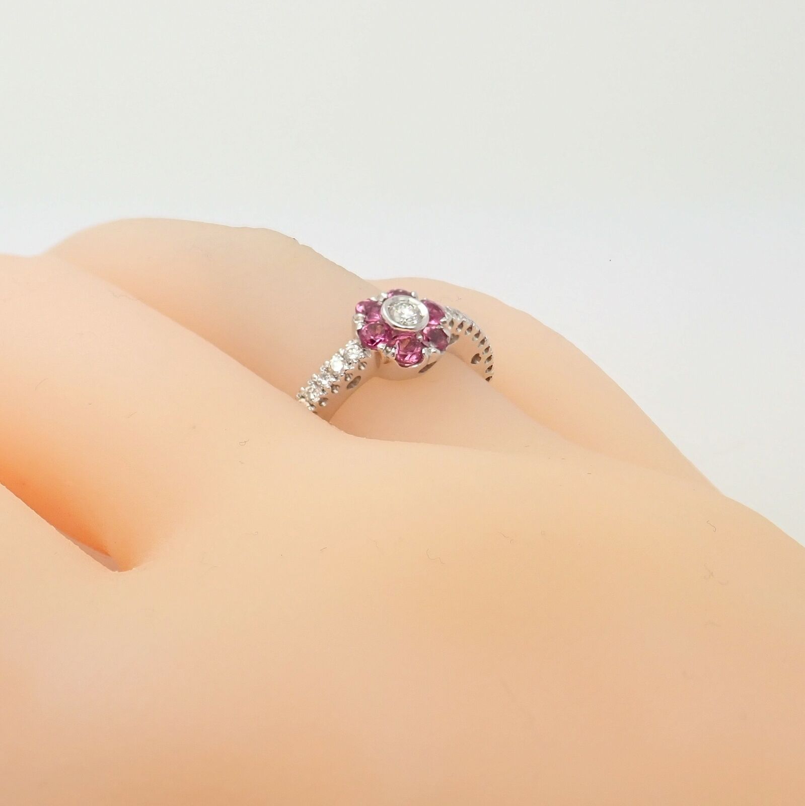 Authentic Pasquale Bruni 18k White Gold Diamond & Pink Sapphire Flower Fiori Ring - Elegant Jewelry for Weddings, Anniversaries & Special Occasions