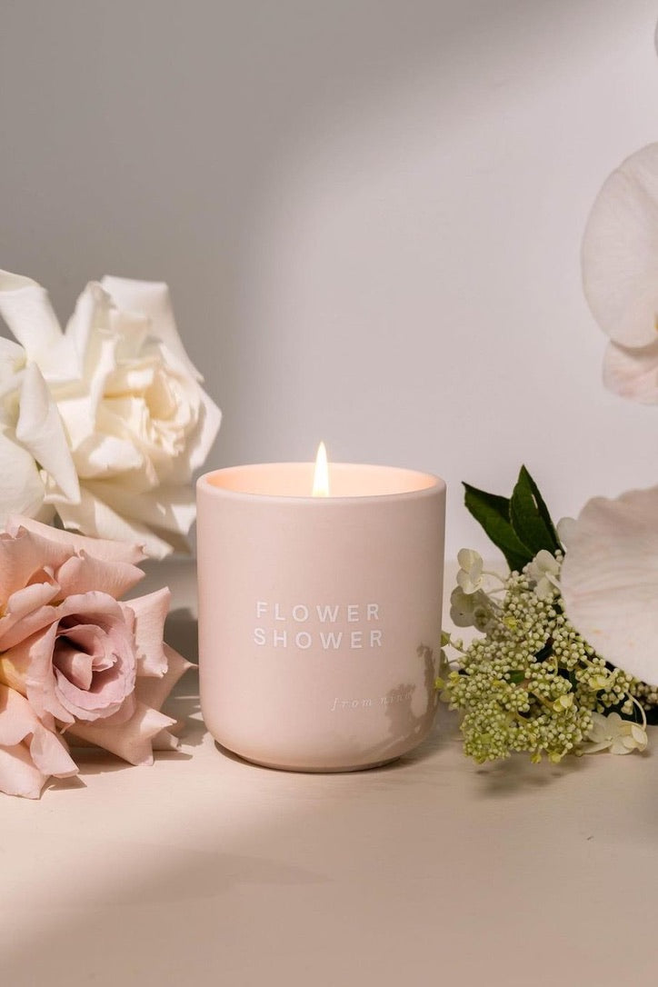 Flower Shower 310g Scented Candle - Long-Lasting Aromatherapy for Home Relaxation & Romantic Ambiance