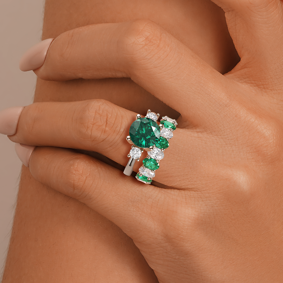 1.5 CT Classic Three Stone Round Emerald & White Sapphire Ring for Women - Elegant Wedding, Engagement & Anniversary Jewelry Gift