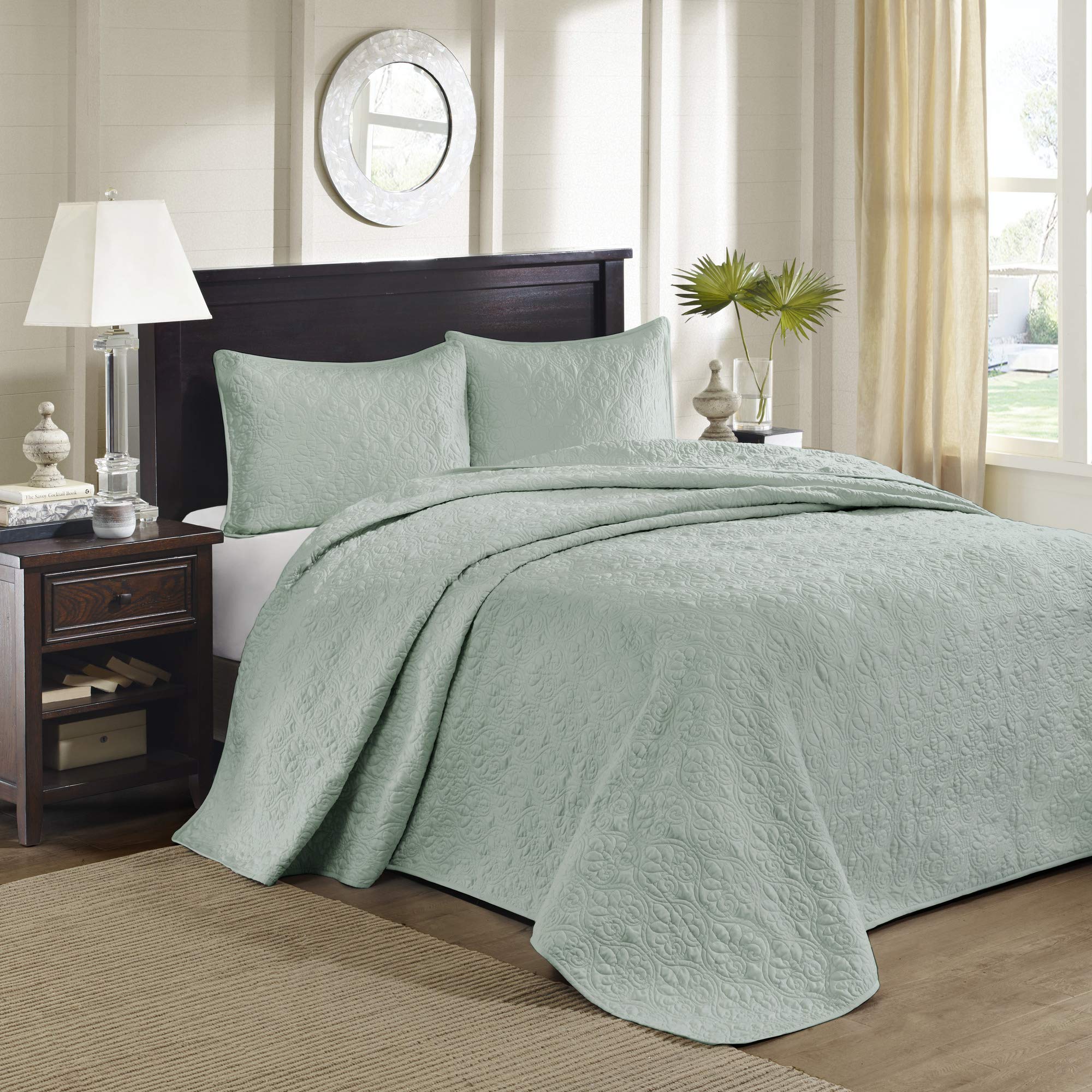 Madison Park Quebec King Size Quilt Set - Ultra Soft Microfiber Bedding, 3-Piece Seafoam Damask Pattern - Perfect for Master Bedroom, Guest Room & Cozy Home Decor