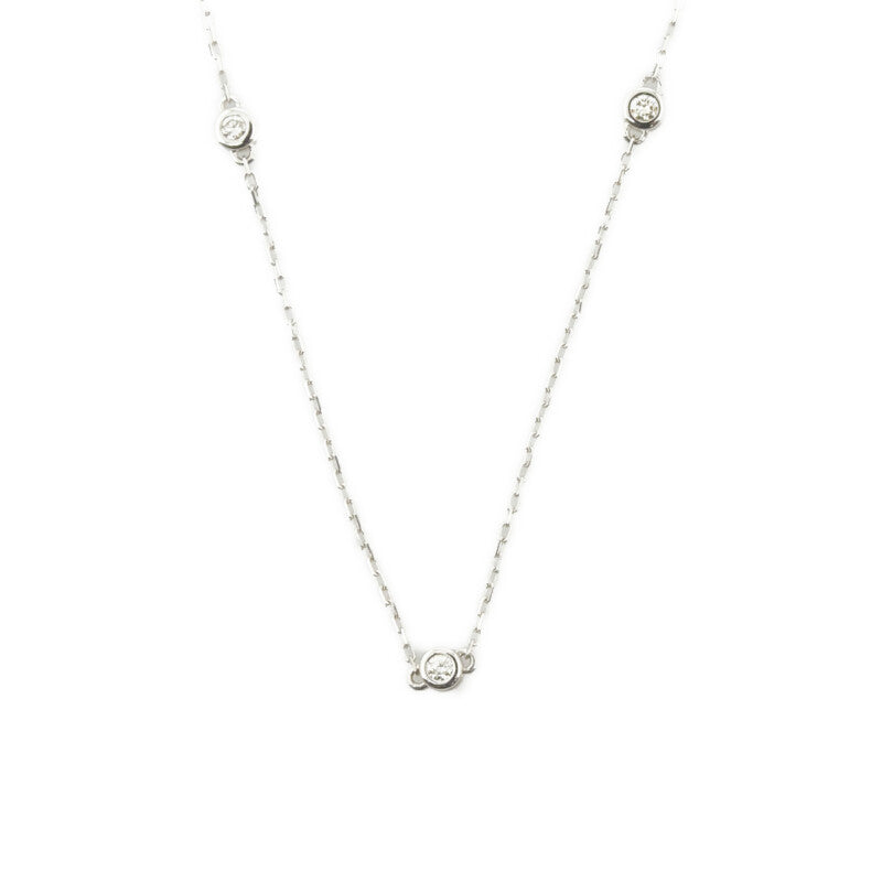 18K Gold Diamond Pendant Necklace for Women - Elegant Jewelry Gift for Anniversary, Birthday & Special Occasions